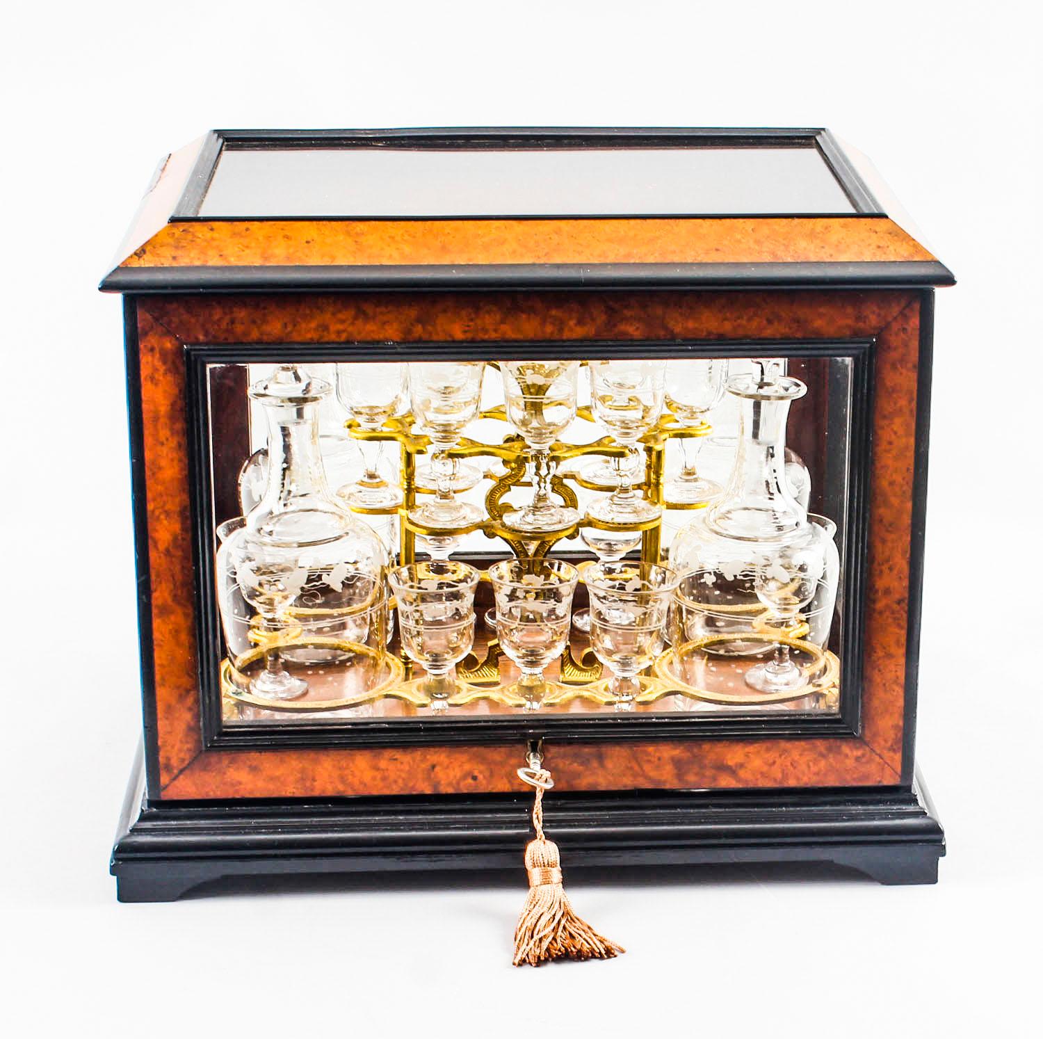 Mid-19th Century Antique French Burr Walnut & Ebonized Tantalus Cave a Liqueur, 19th Century