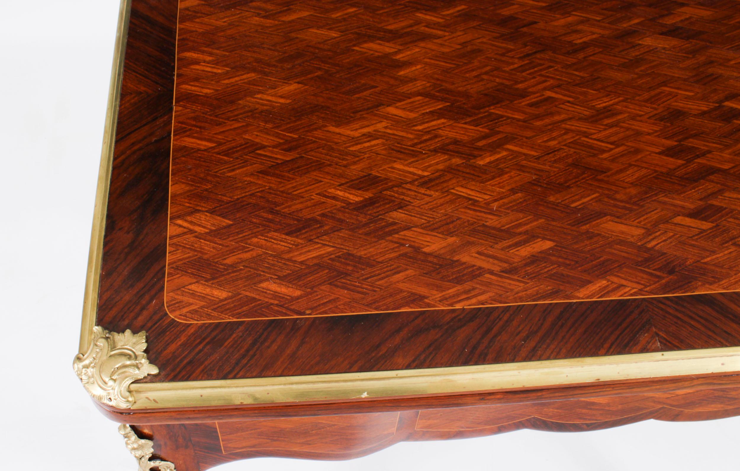 Antiker französischer Backgammon-Tisch aus Wurzelnussholz mit Parkettmuster und Karten, 19. Jahrhundert (Goldbronze) im Angebot