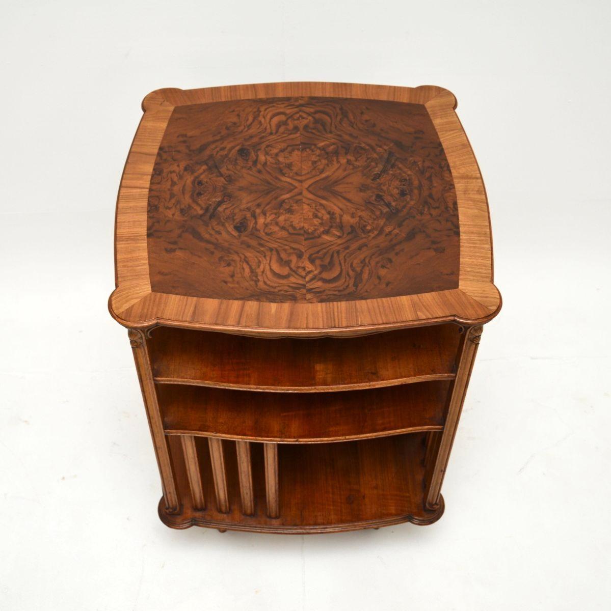 Antique French Burr Walnut Revolving Bookcase In Good Condition For Sale In London, GB