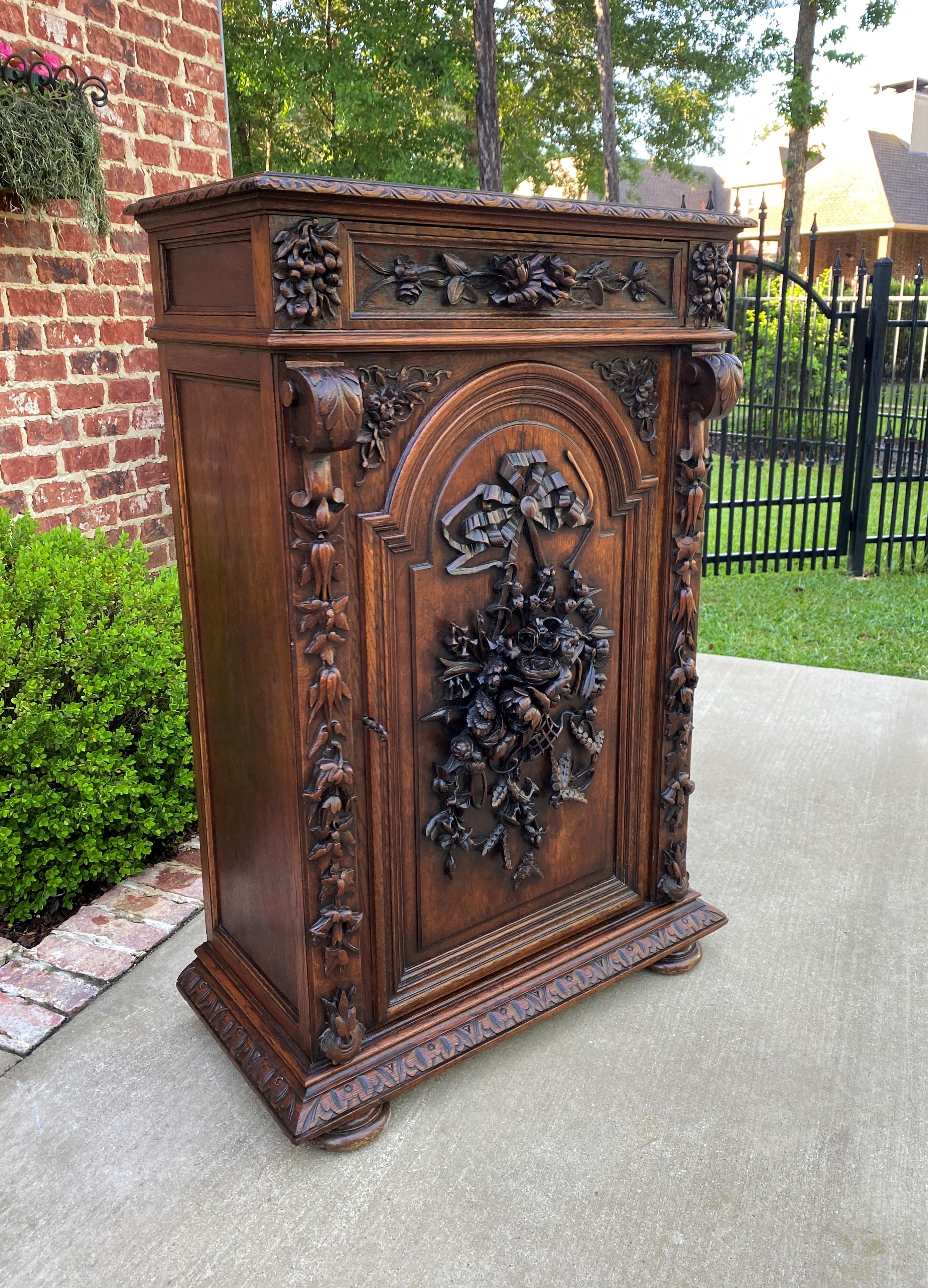 Outstanding highly carved Antique French oak Renaissance revival cabinet chest with drawer~~c. 1880s.

Perfect statement piece that can accommodate any number of storage needs in today's home~~use in a bedroom or dressing area for clothing or