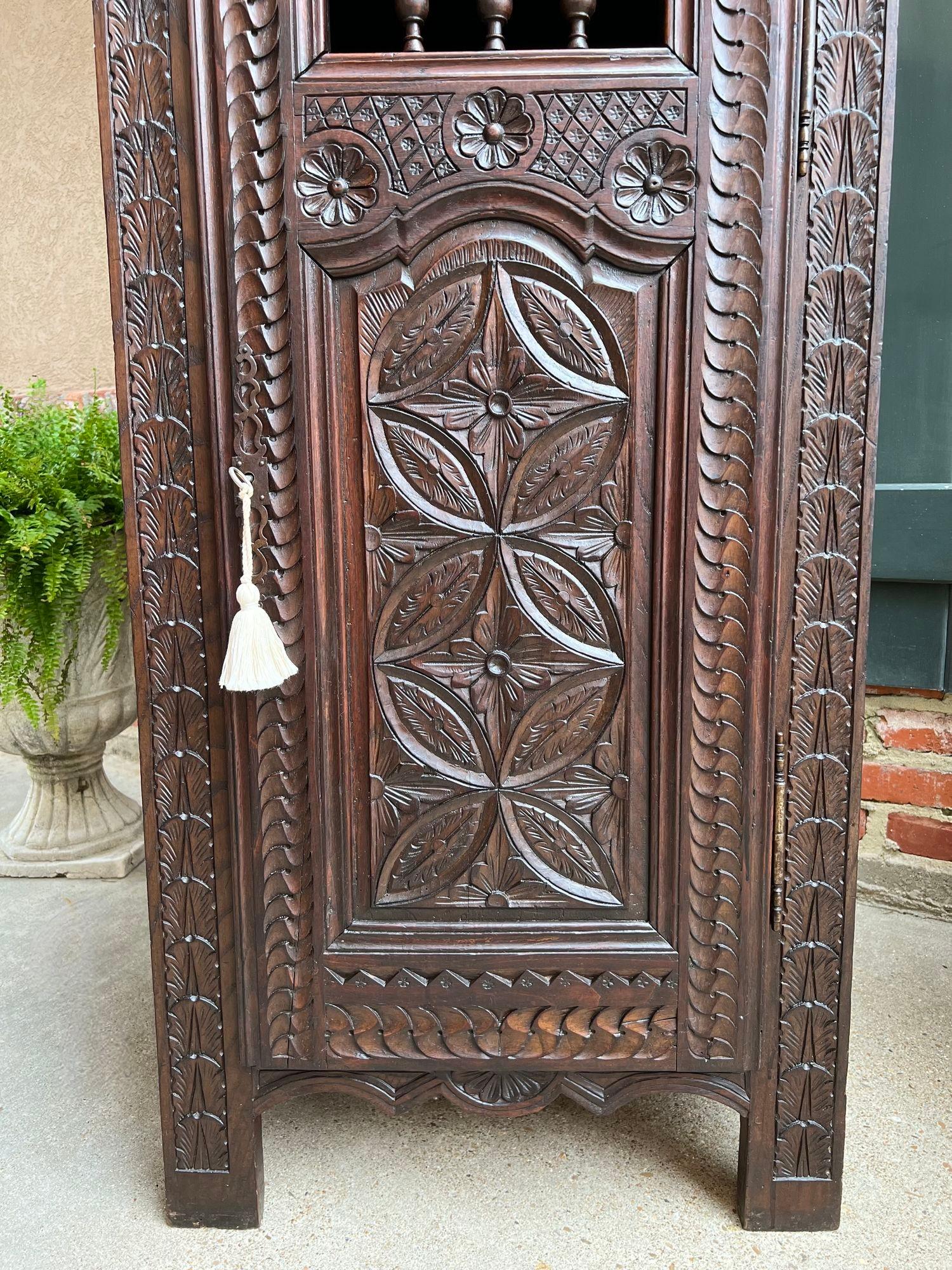Antique French Cabinet Cupboard Brittany Breton Carved Oak TALL Ship Spindle In Good Condition For Sale In Shreveport, LA