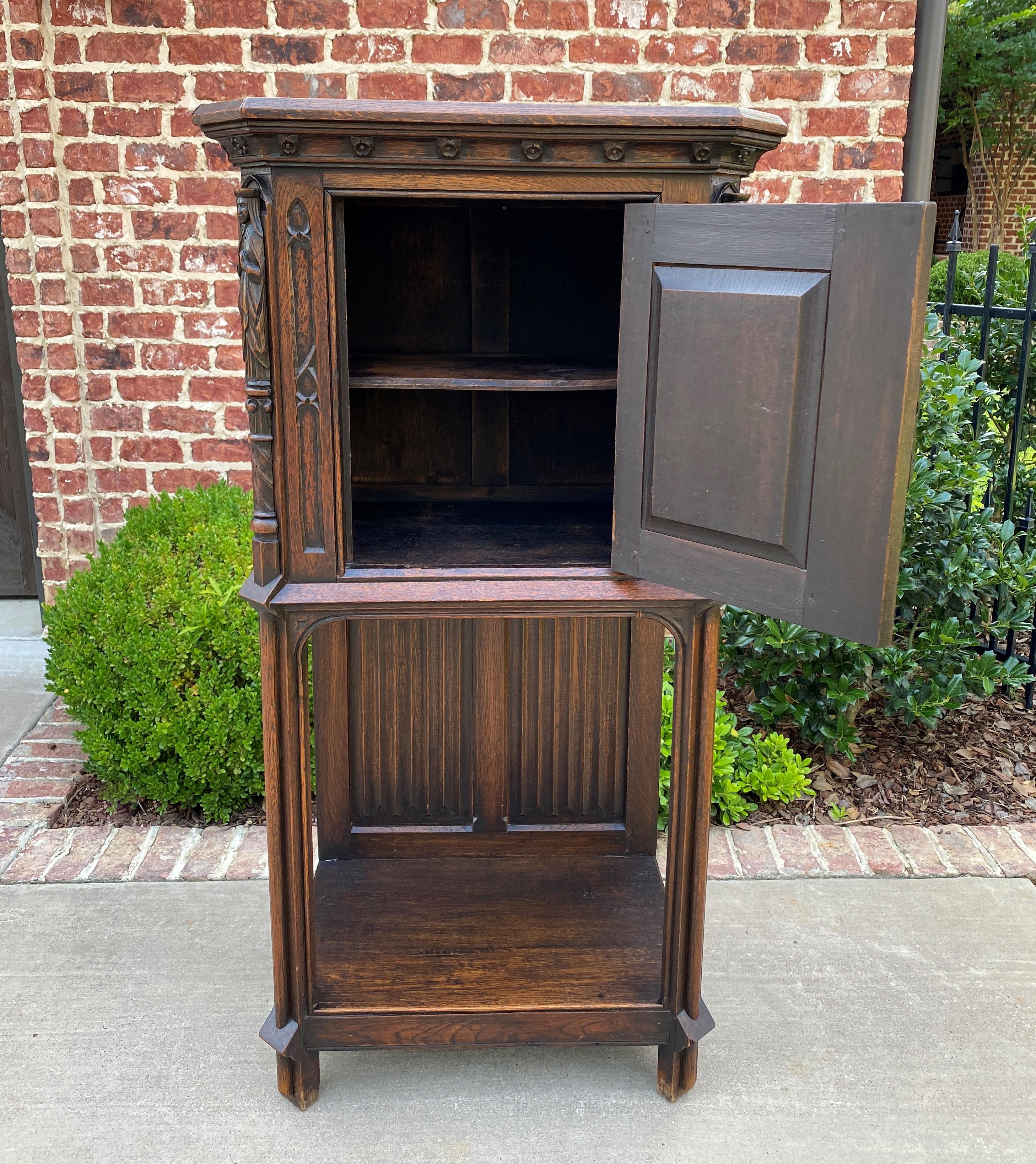 Antique French Cabinet Vestry Altar Wine Bar Sacristy Cabinet Gothic Oak Small In Good Condition In Tyler, TX