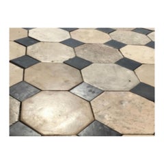 Antique French Cabochon in Bourgogne Limestone Flooring 18th Century
