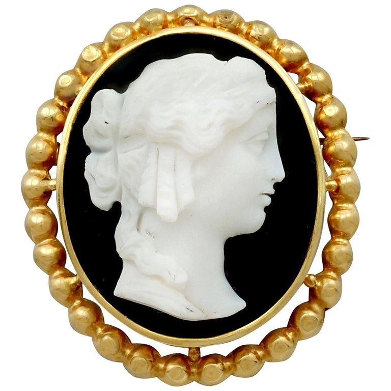 vintage french cameo brooch