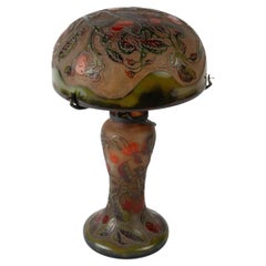 Lámpara de mesa de cristal camafeo Antique French de Richard