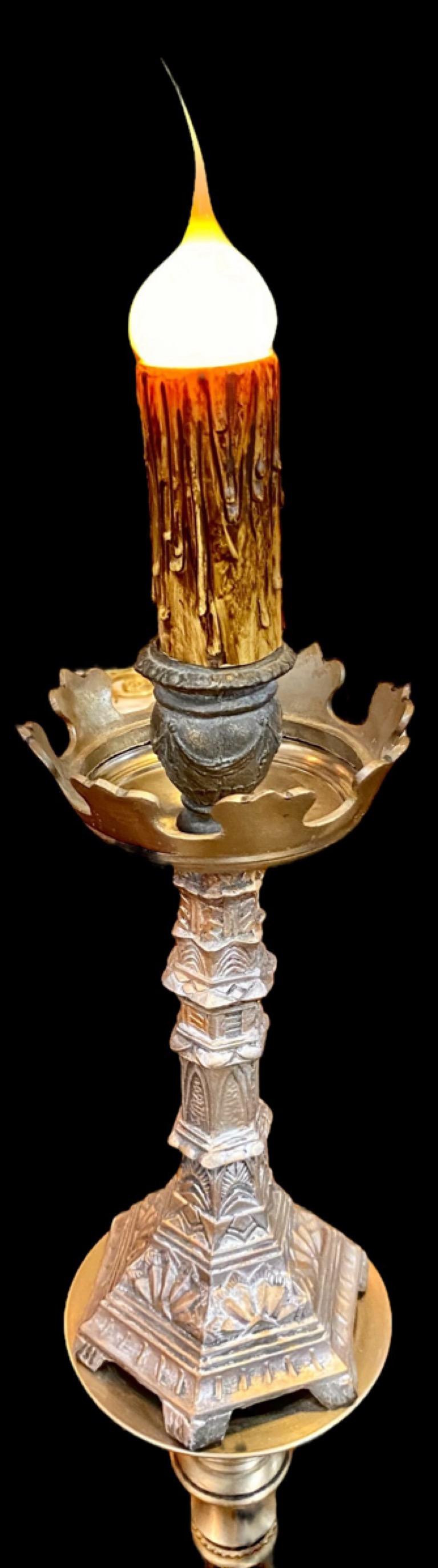 Lampe à bougie française ancienne standard en vente 2