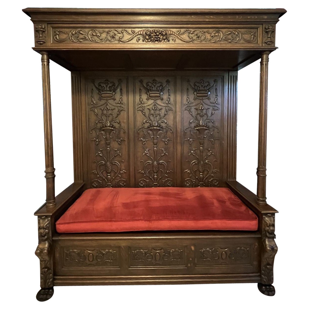 Ancien banc d'entrée français de grande taille de cathédrale Renaissance en chêne sculpté, vers 1860 en vente