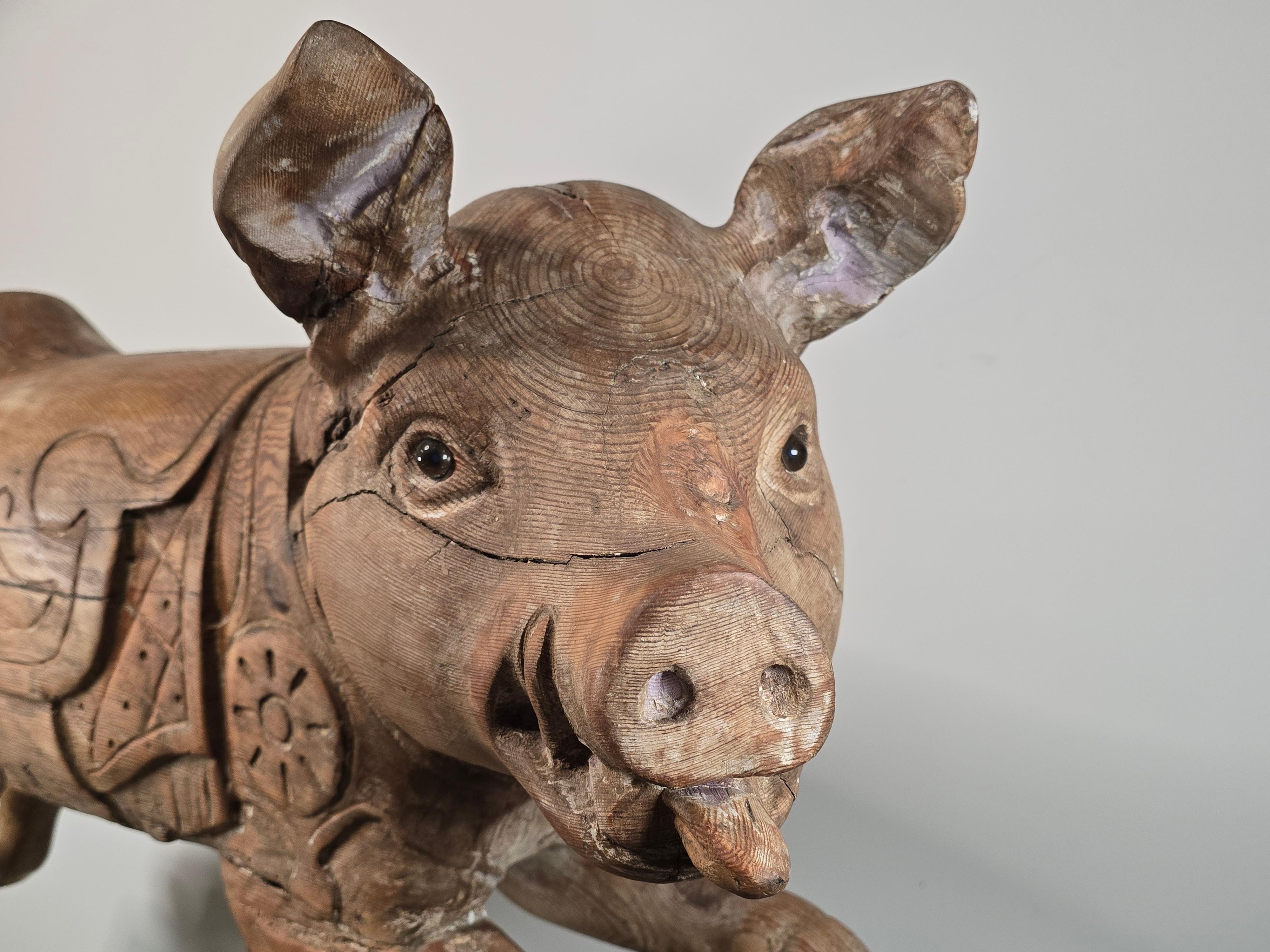 Antique French Karussell Schwein zugeschrieben Gustave Bayol auf Nussbaum Basis im Angebot 2