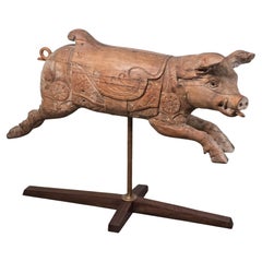 Antique French Carousel Pig Attribuito a Gustave Bayol su base di noce