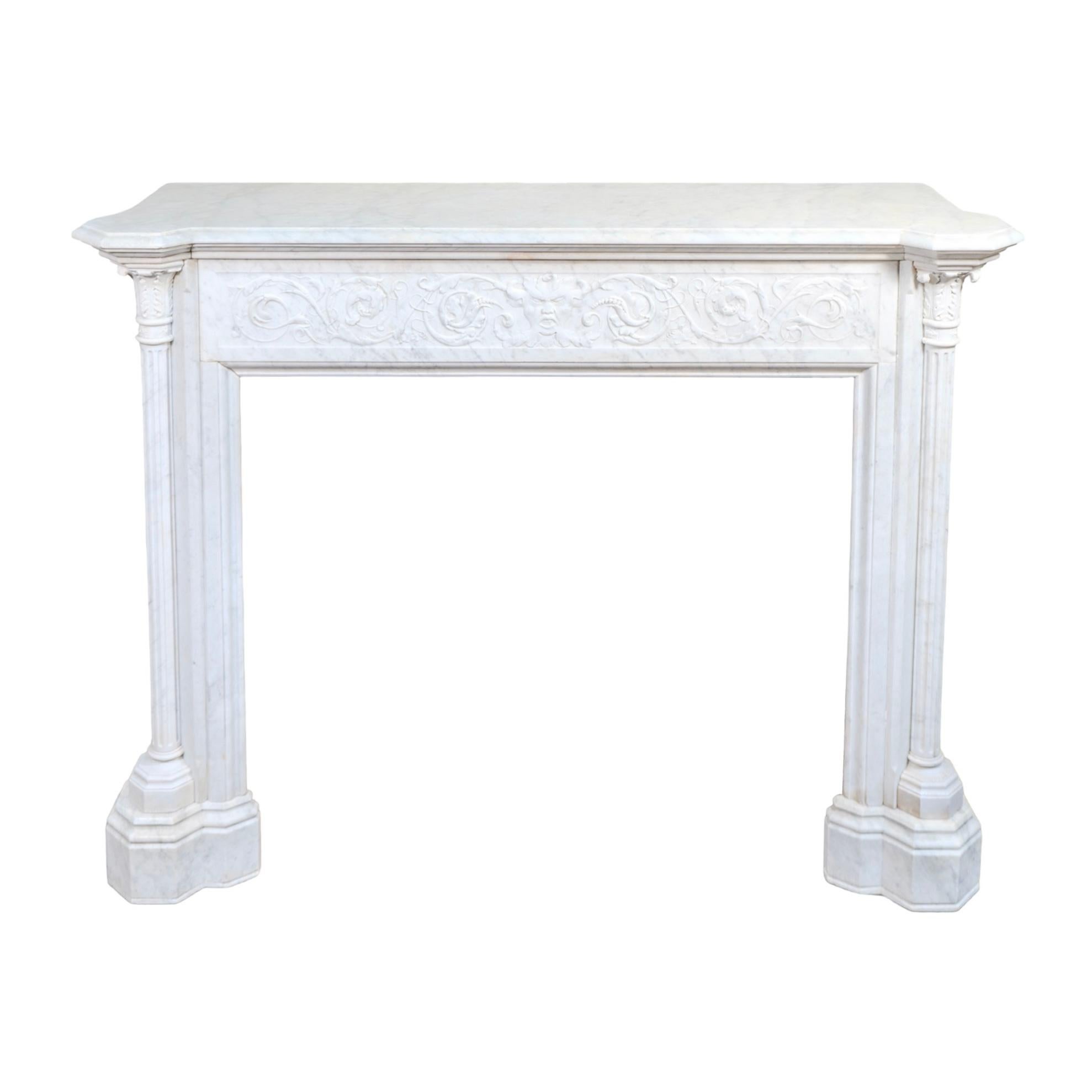 Antique French Carrara Marble Mantel In Good Condition For Sale In Dallas, TX