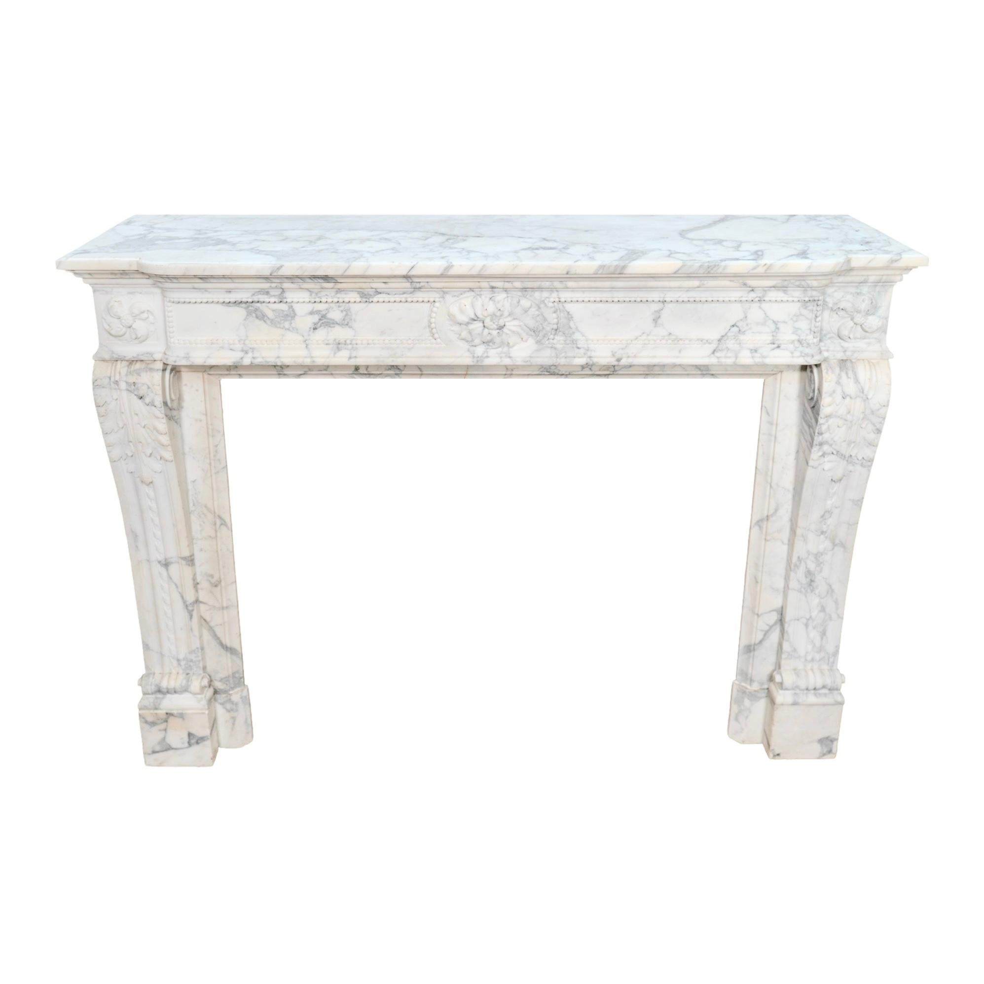 Antique French Carrara Marble Mantel In Good Condition For Sale In Dallas, TX