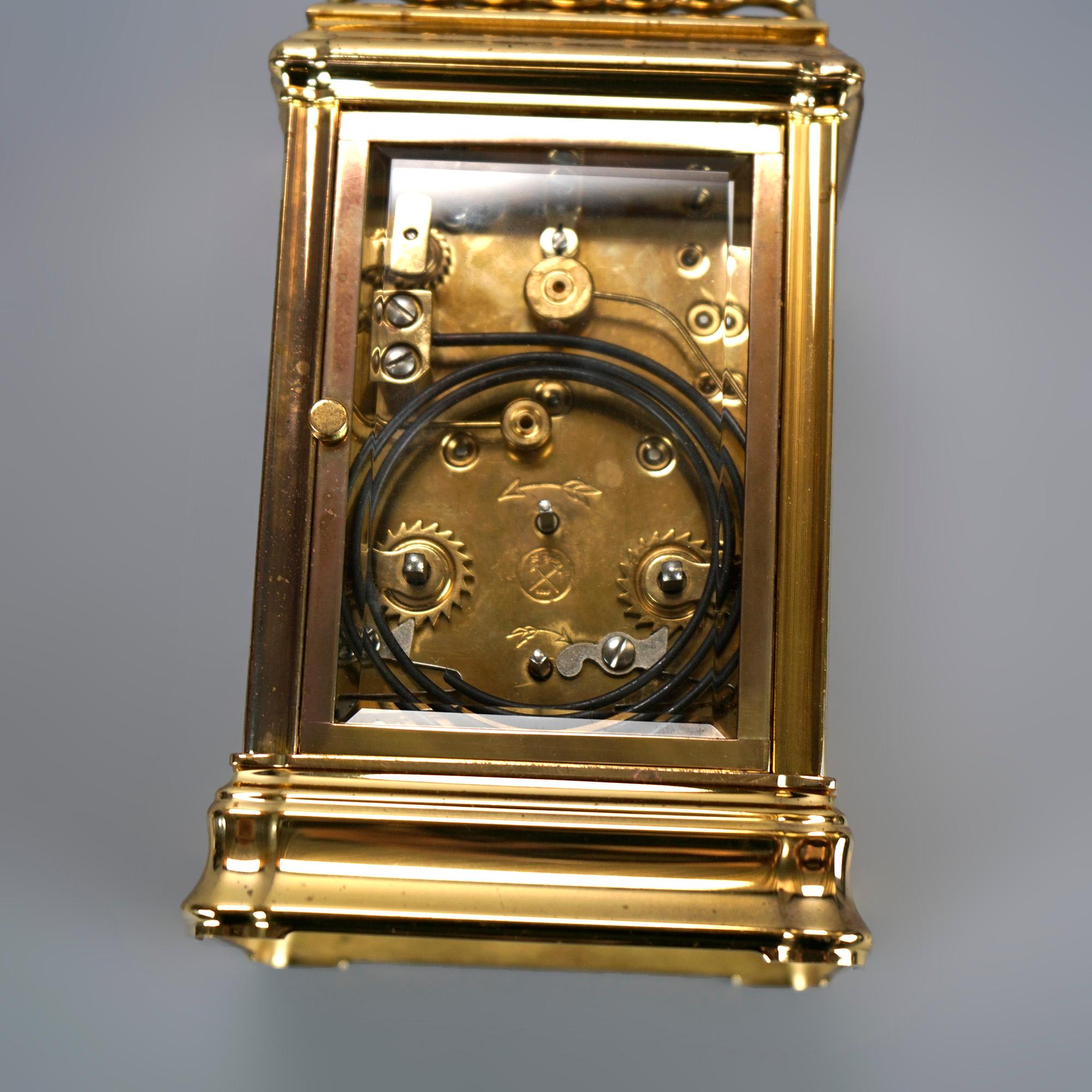 Antike französische Reiseuhr mit Kutschenmotiv, um 1900 im Zustand „Gut“ in Big Flats, NY