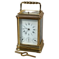 Antike französische Reiseuhr mit Kutschenmotiv, um 1900