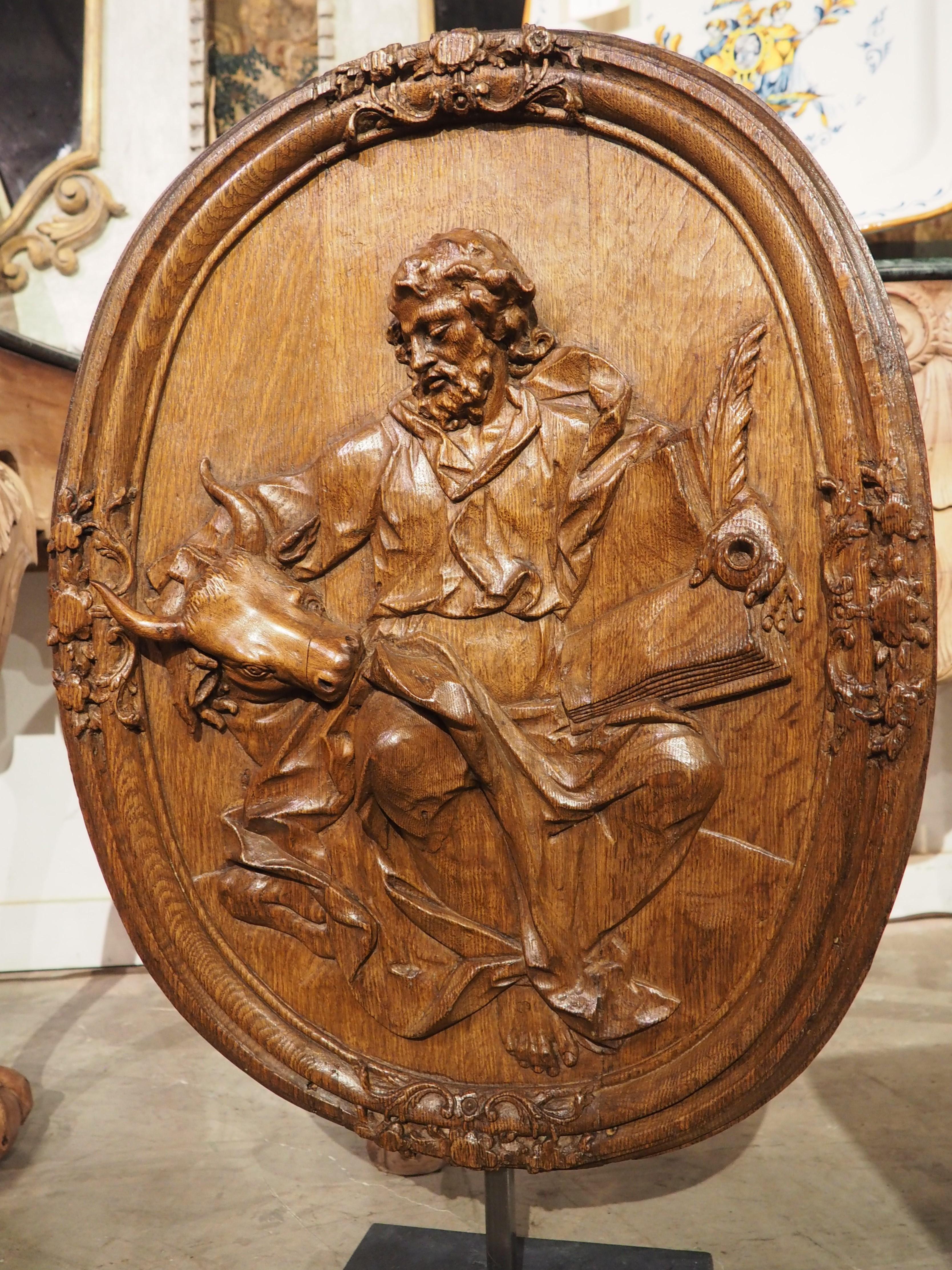 Antique French Carved and Incurved Oak Bas Relief Plaque of St Luke, circa 1720 For Sale 3