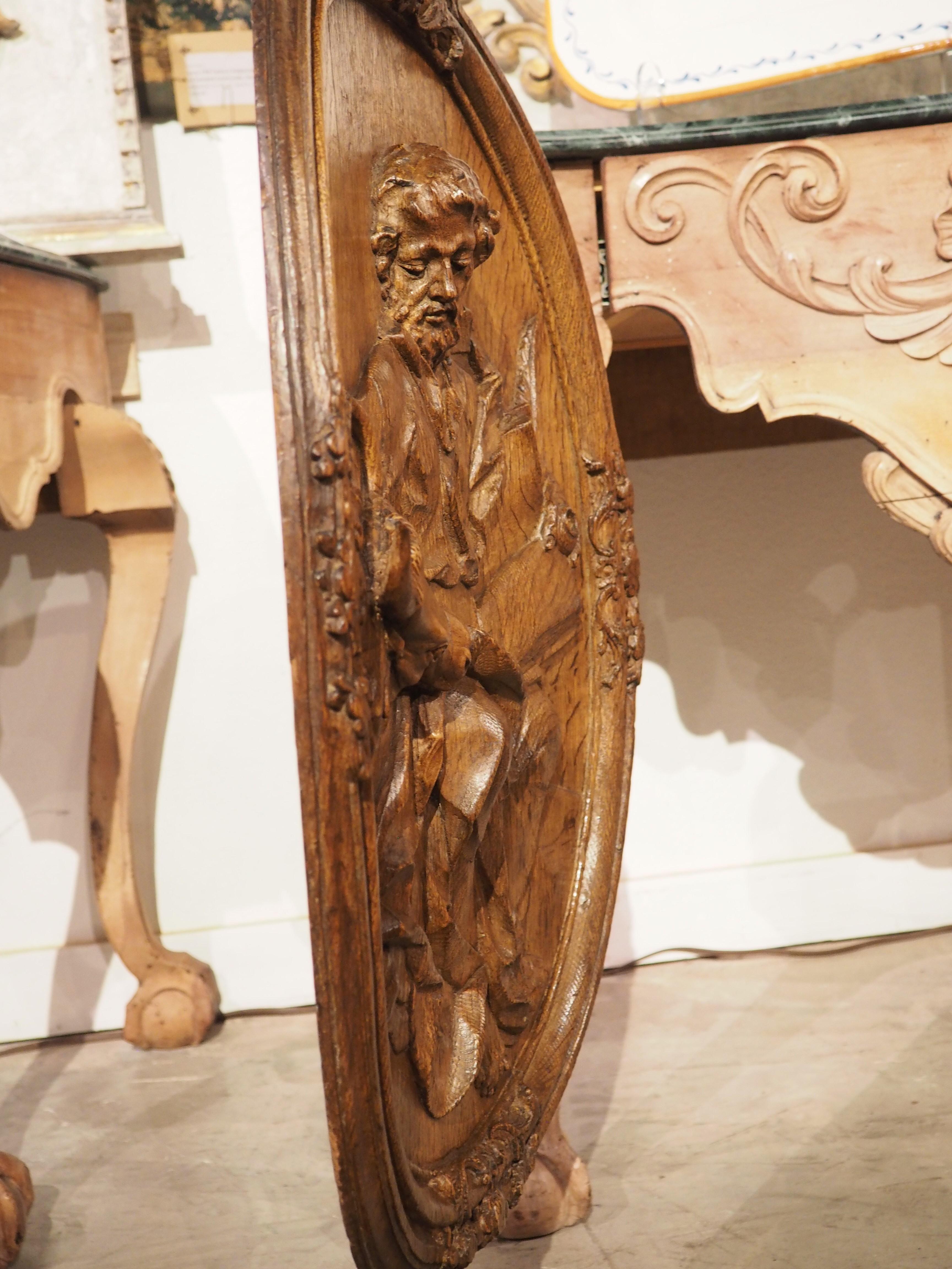 Antique French Carved and Incurved Oak Bas Relief Plaque of St Luke, circa 1720 For Sale 11