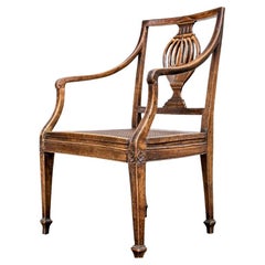 Antique French Sillón con Asiento de Caña Tallado