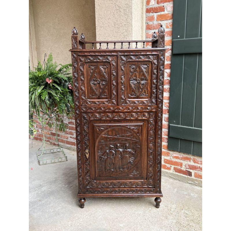 Antique French Carved Chestnut Cabinet Bonnetiere Armoire Breton Brittany For Sale 7