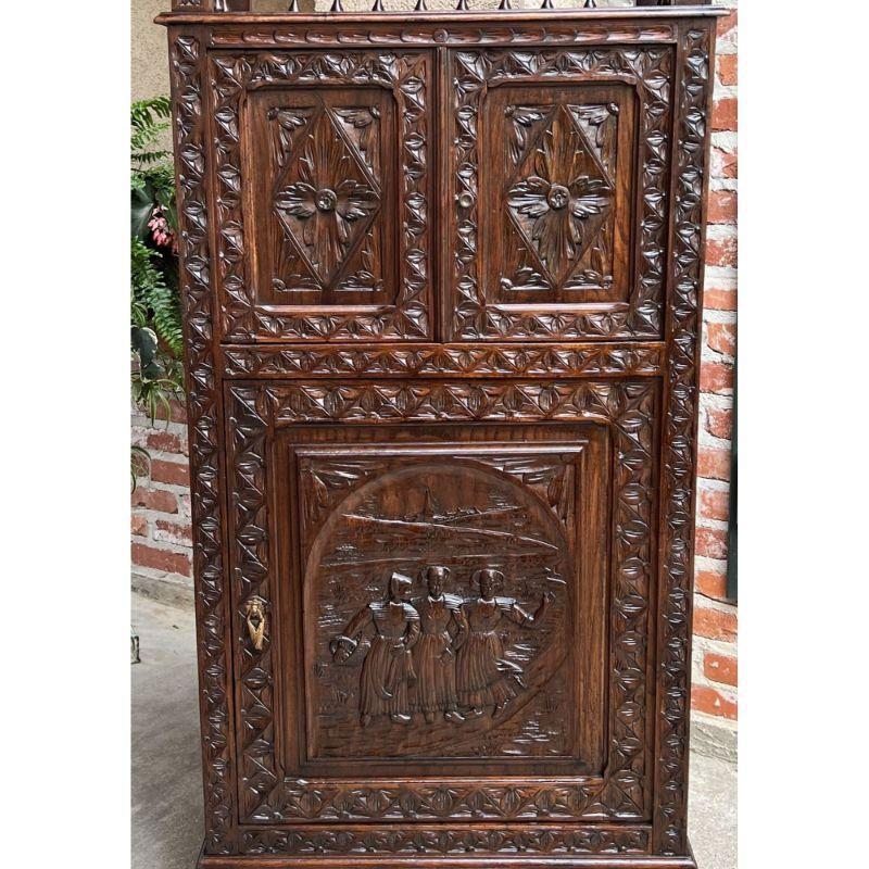 Antique French Carved Chestnut Cabinet Bonnetiere Armoire Breton Brittany In Good Condition For Sale In Shreveport, LA
