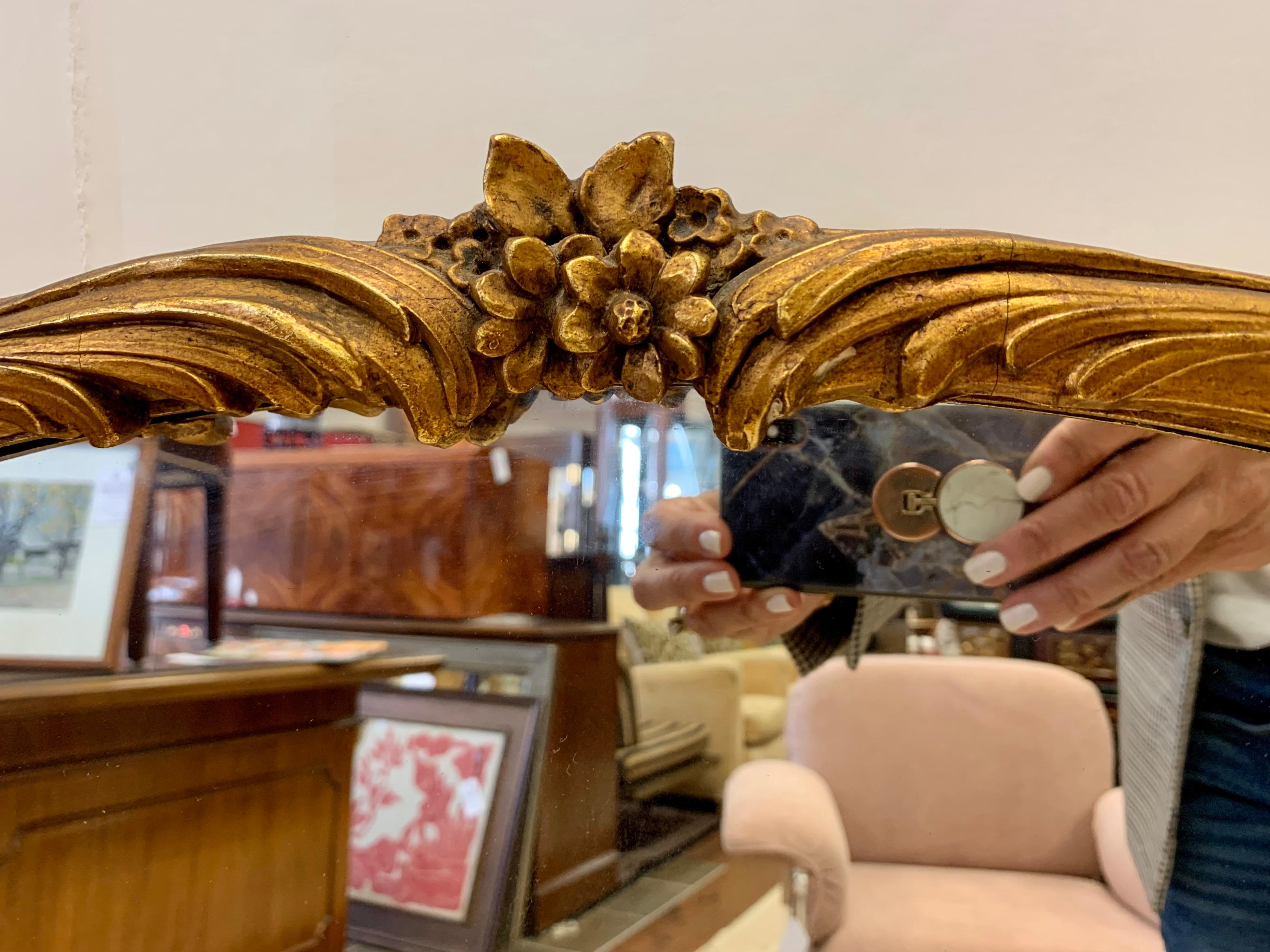 Antique French Carved Giltwood 3 Part Arched Mirror In Good Condition In West Hartford, CT