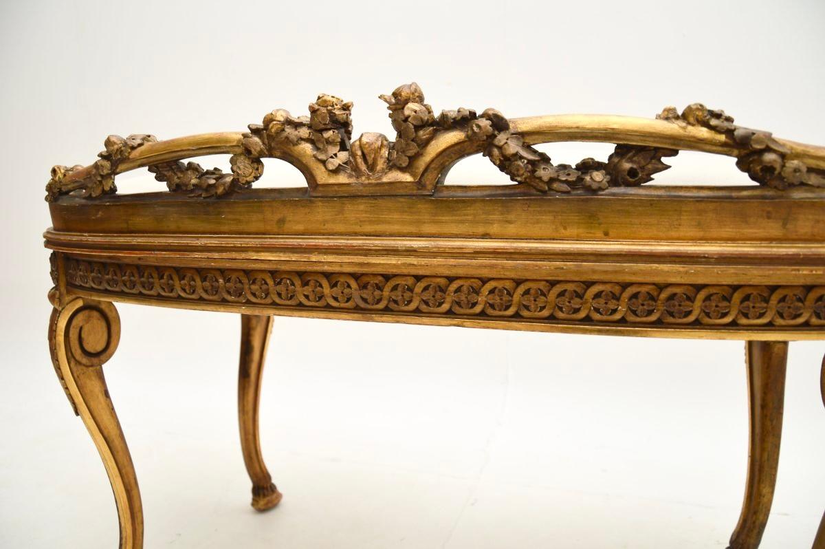 Sgabello francese antico in legno dorato intagliato in vendita 6