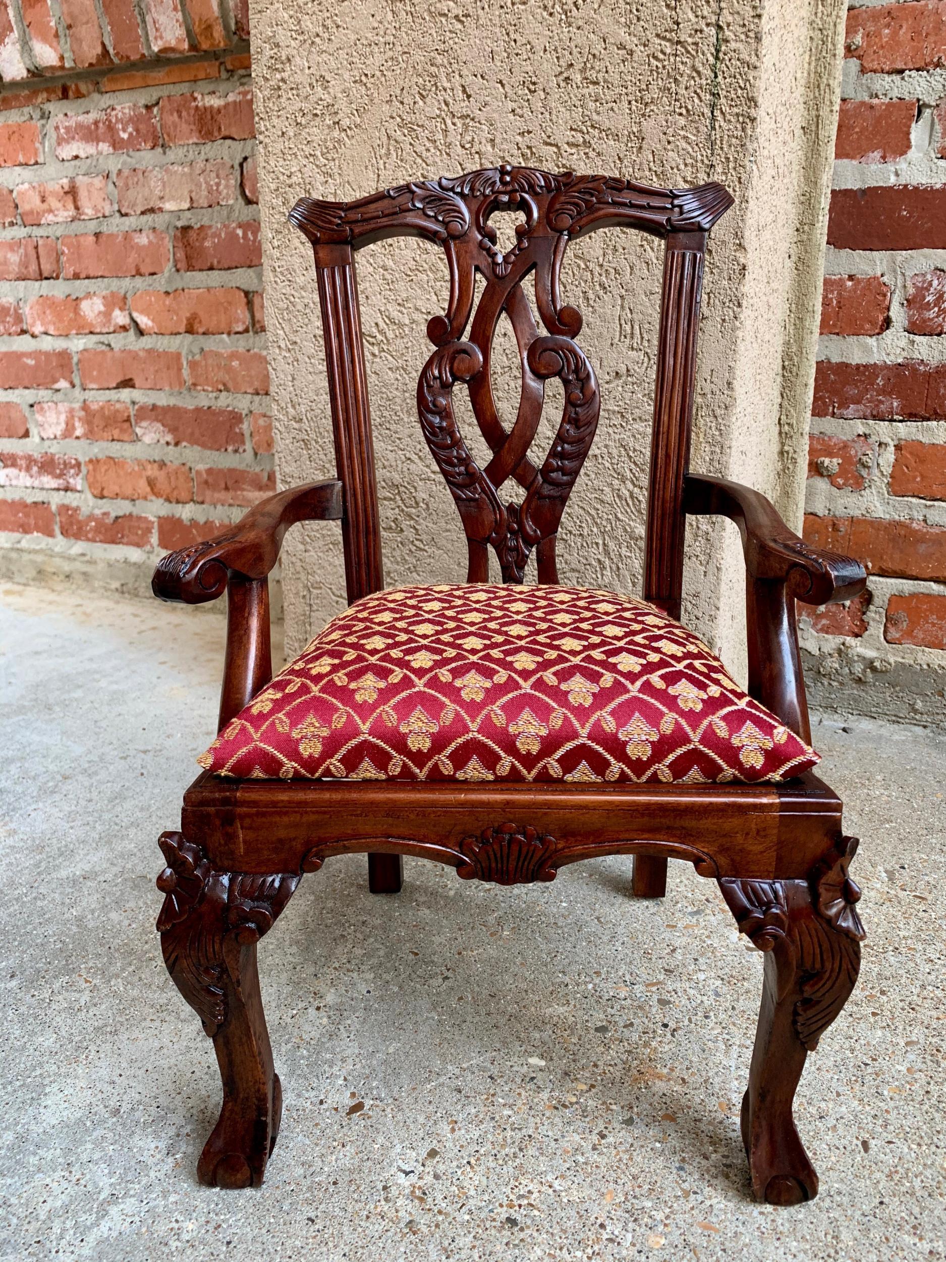 Antique French Carved Mahogany Doll Child’s Chair Louis XV Style, 20th Century 7