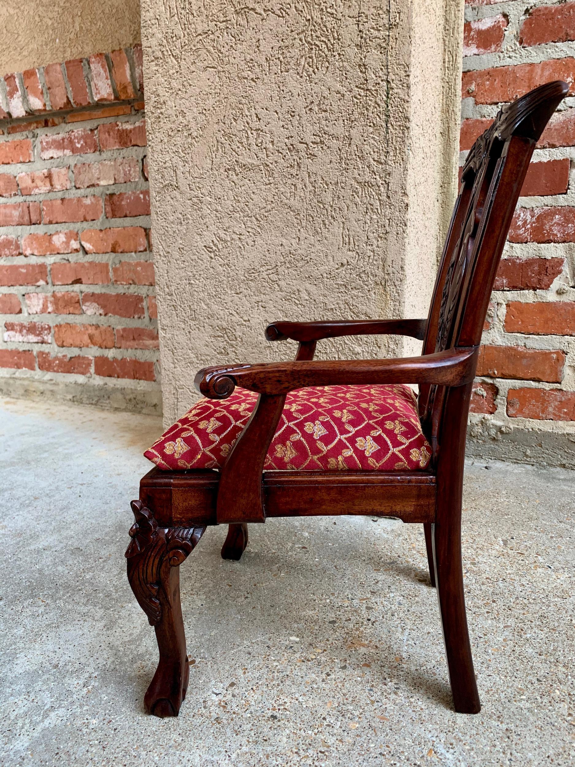 Antique French Carved Mahogany Doll Child’s Chair Louis XV Style, 20th Century 3