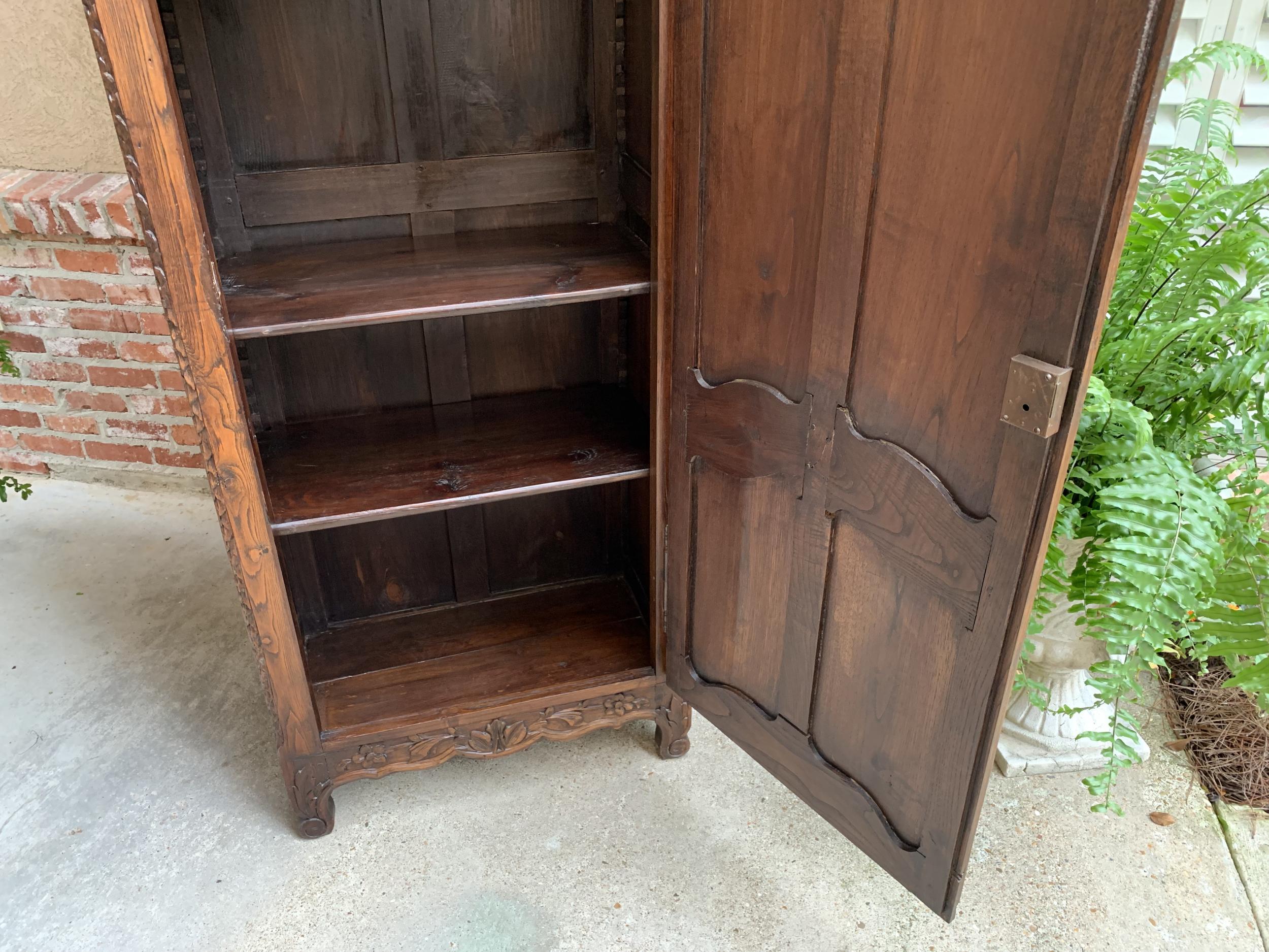 Antique French Carved Oak Armoire Bonnetiere Linen Cabinet Louis XV Style 19th C 3