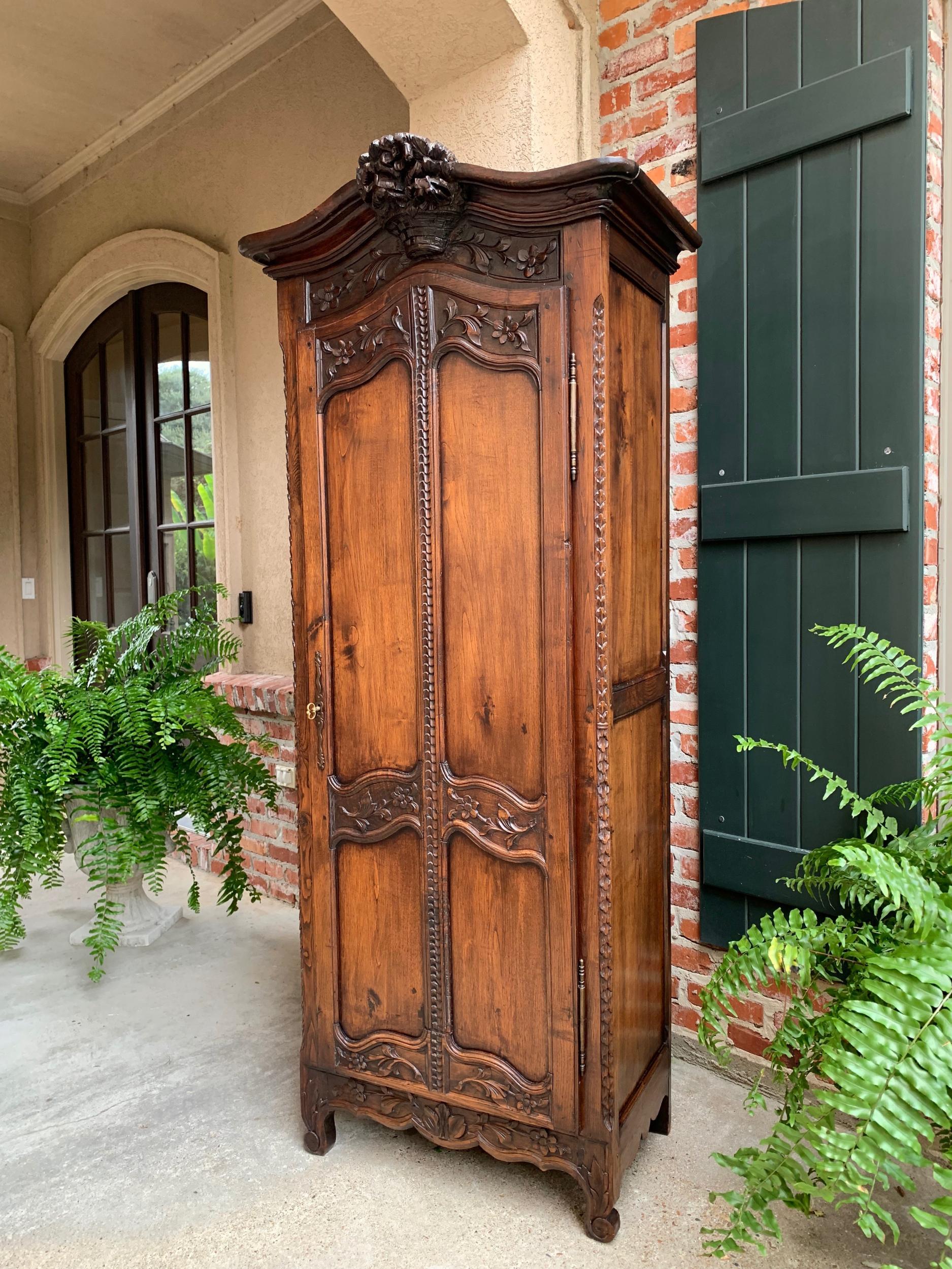 pisa antique style cabinet