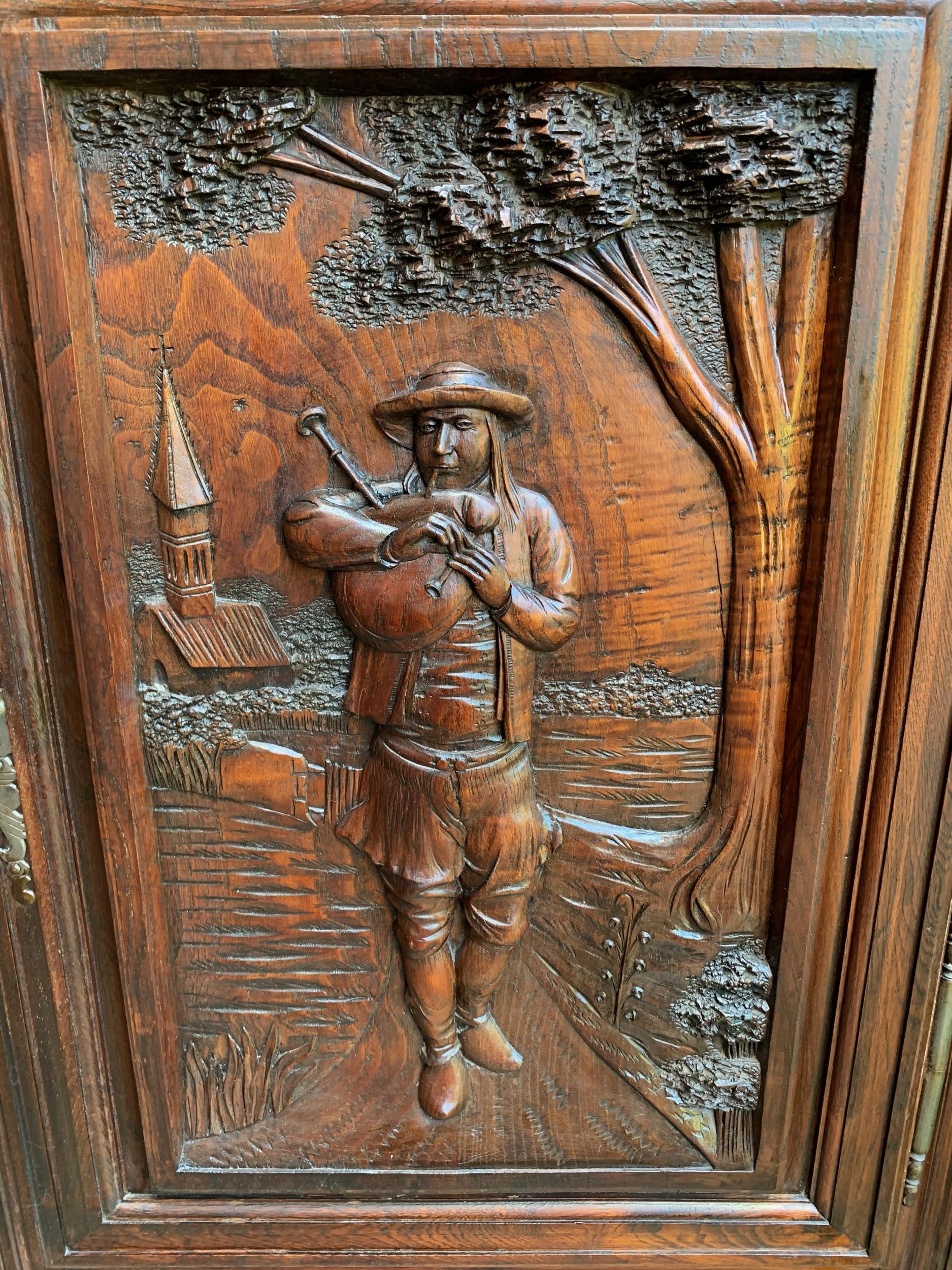 Antique French Carved Oak Cabinet Breton Bagpipe Brittany Petite Bookcase Wine In Good Condition In Shreveport, LA
