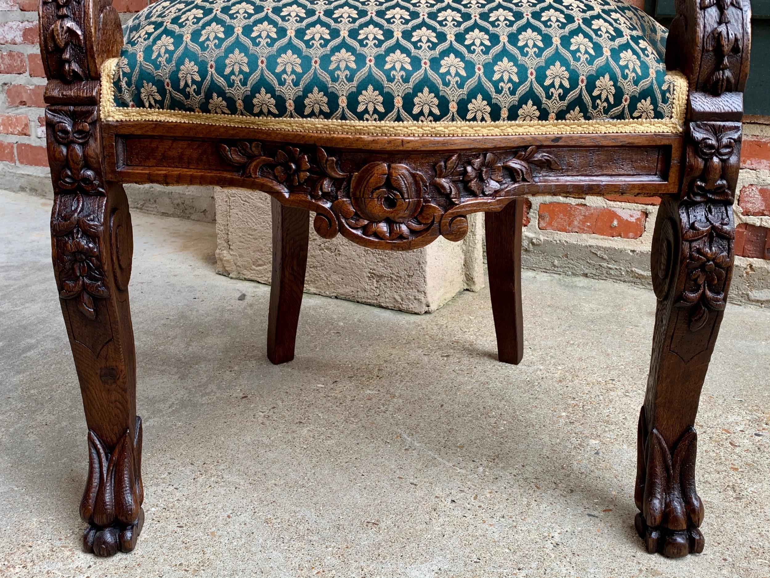 Antique French Carved Oak Desk Hall Accent Arm Chair Renaissance, 19th century 9