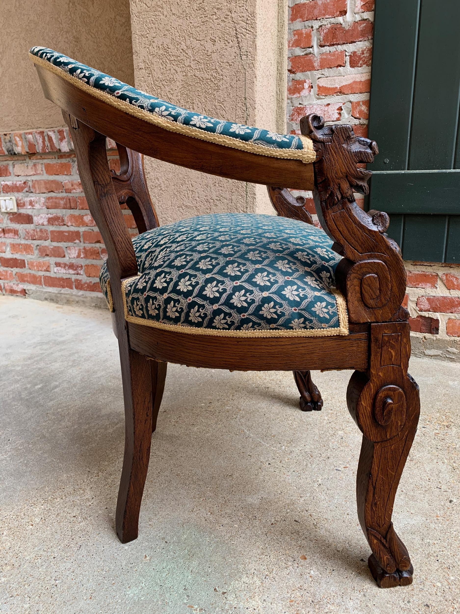 Antique French Carved Oak Desk Hall Accent Arm Chair Renaissance, 19th century 1