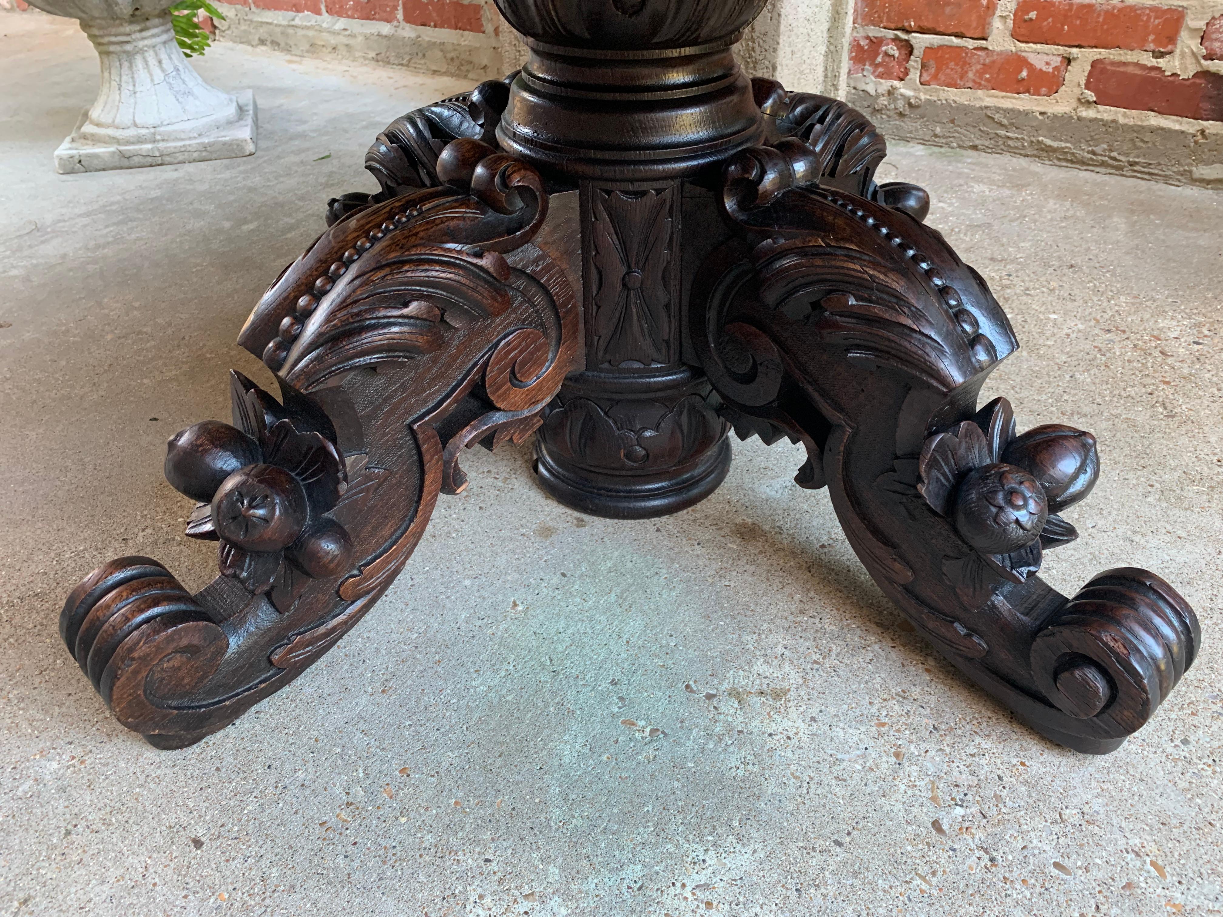 Hand-Carved Antique French Carved Oak Hunt Coffee Table Renaissance Black Forest Oval c1900