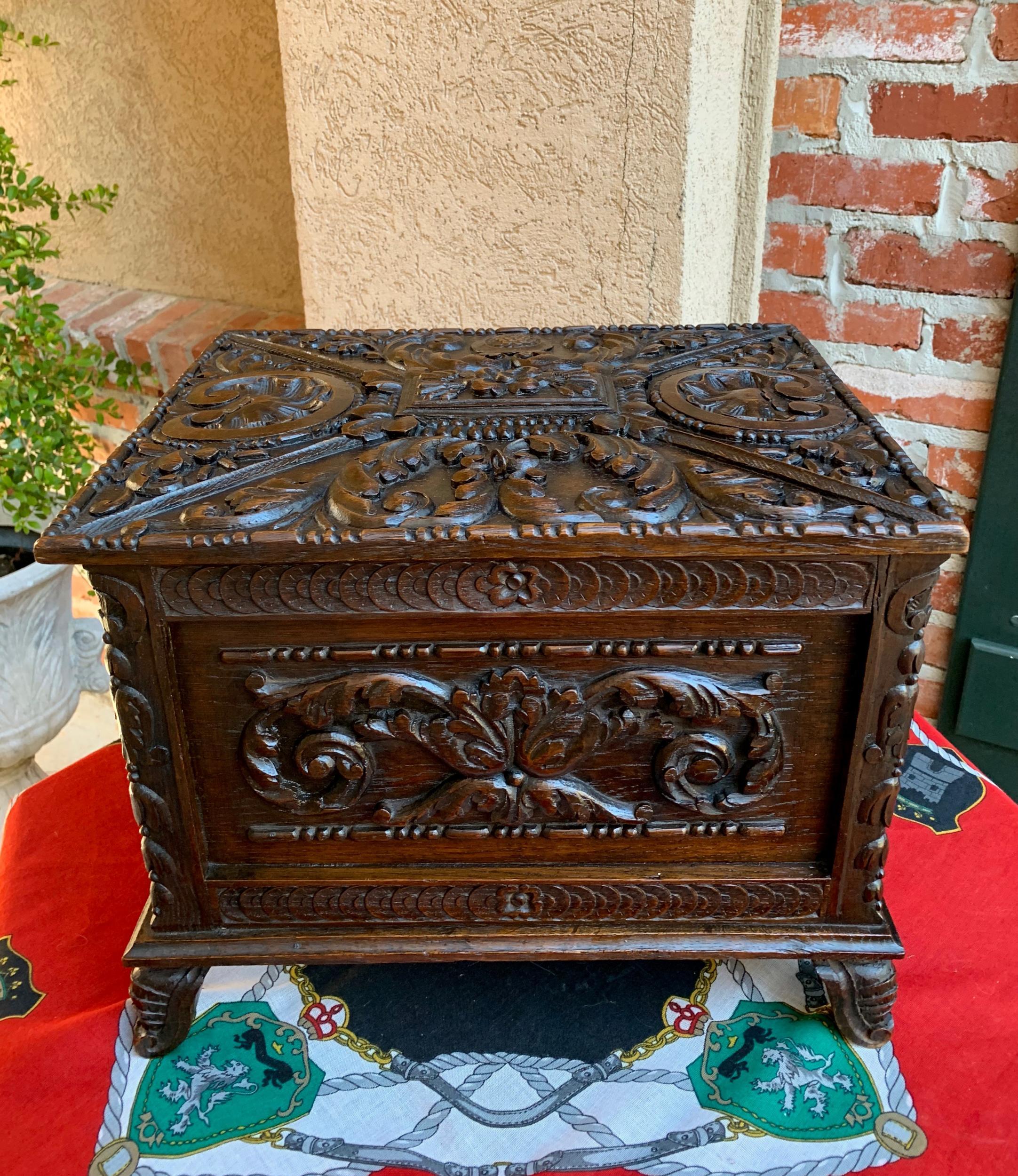 Antique French carved oak letter desk box Black Forest jewelry collector case

~Direct from France~
~Ornately carved antique French desk or letter box~
~Fully carved, Black Forest style, on all sides, front and back!~
~Each panel features