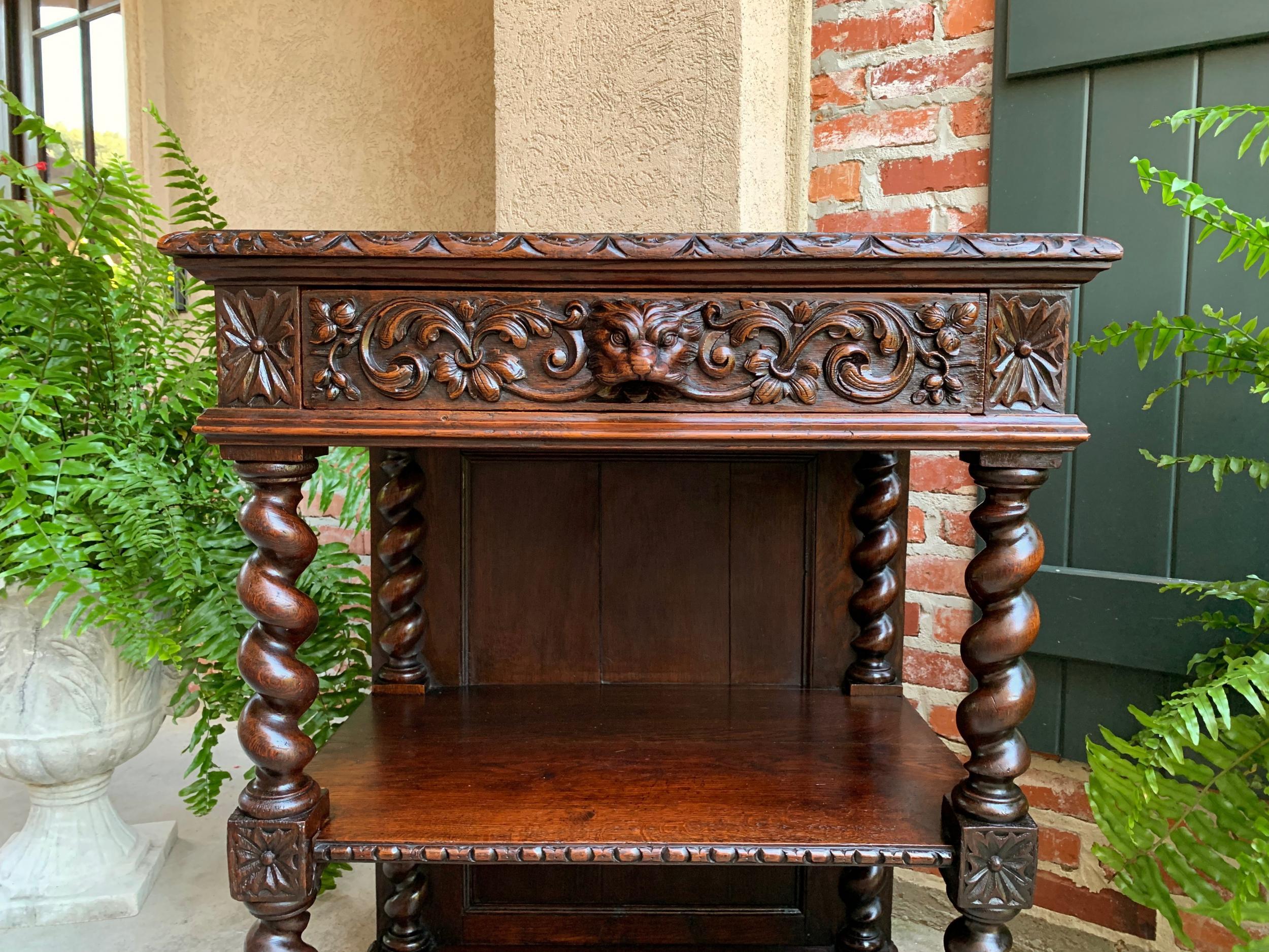 19th century French Petite Bookcase Server Barley Twist Louis XIII Carved Oak  For Sale 8