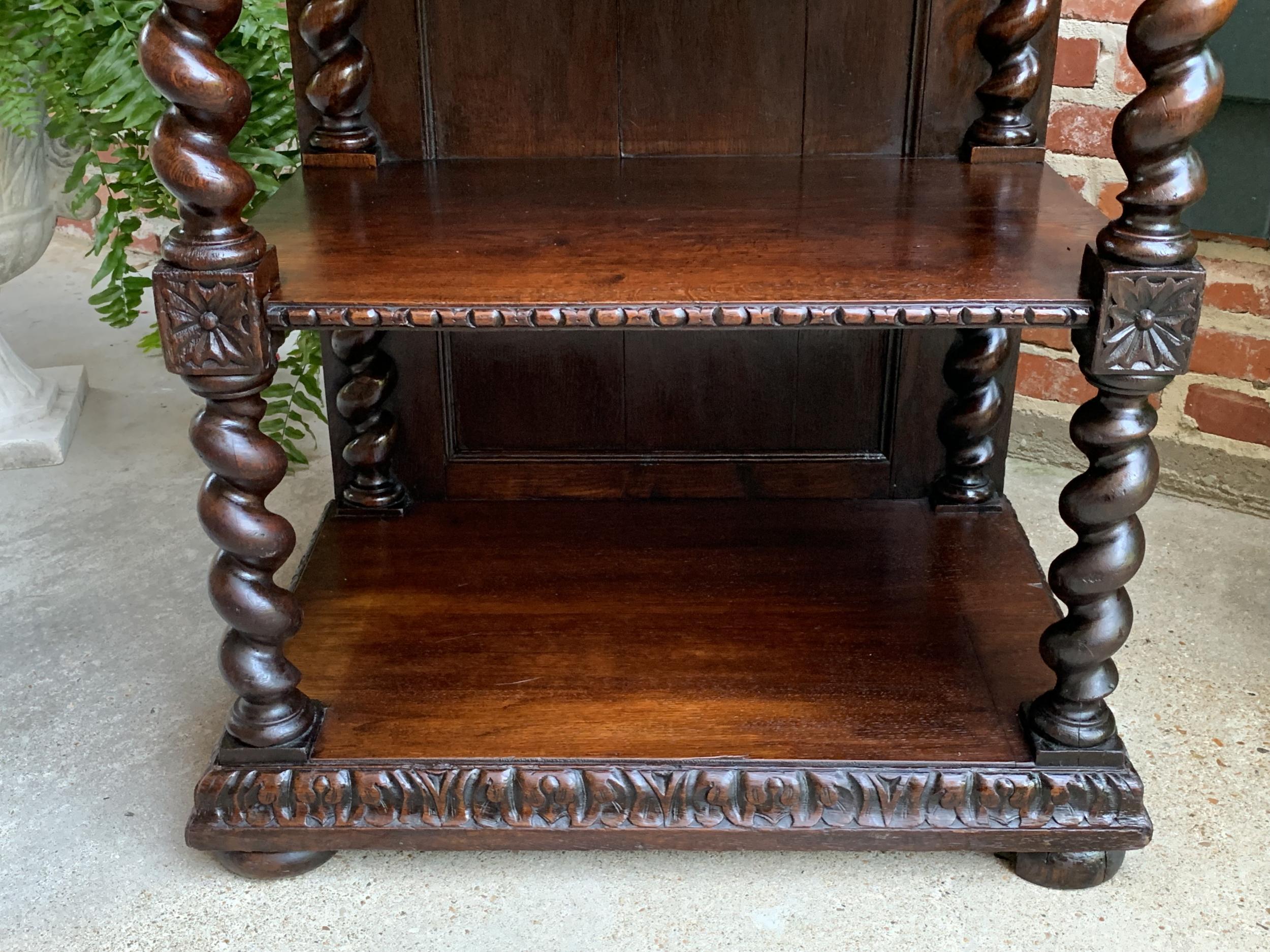19th century French Petite Bookcase Server Barley Twist Louis XIII Carved Oak  For Sale 1