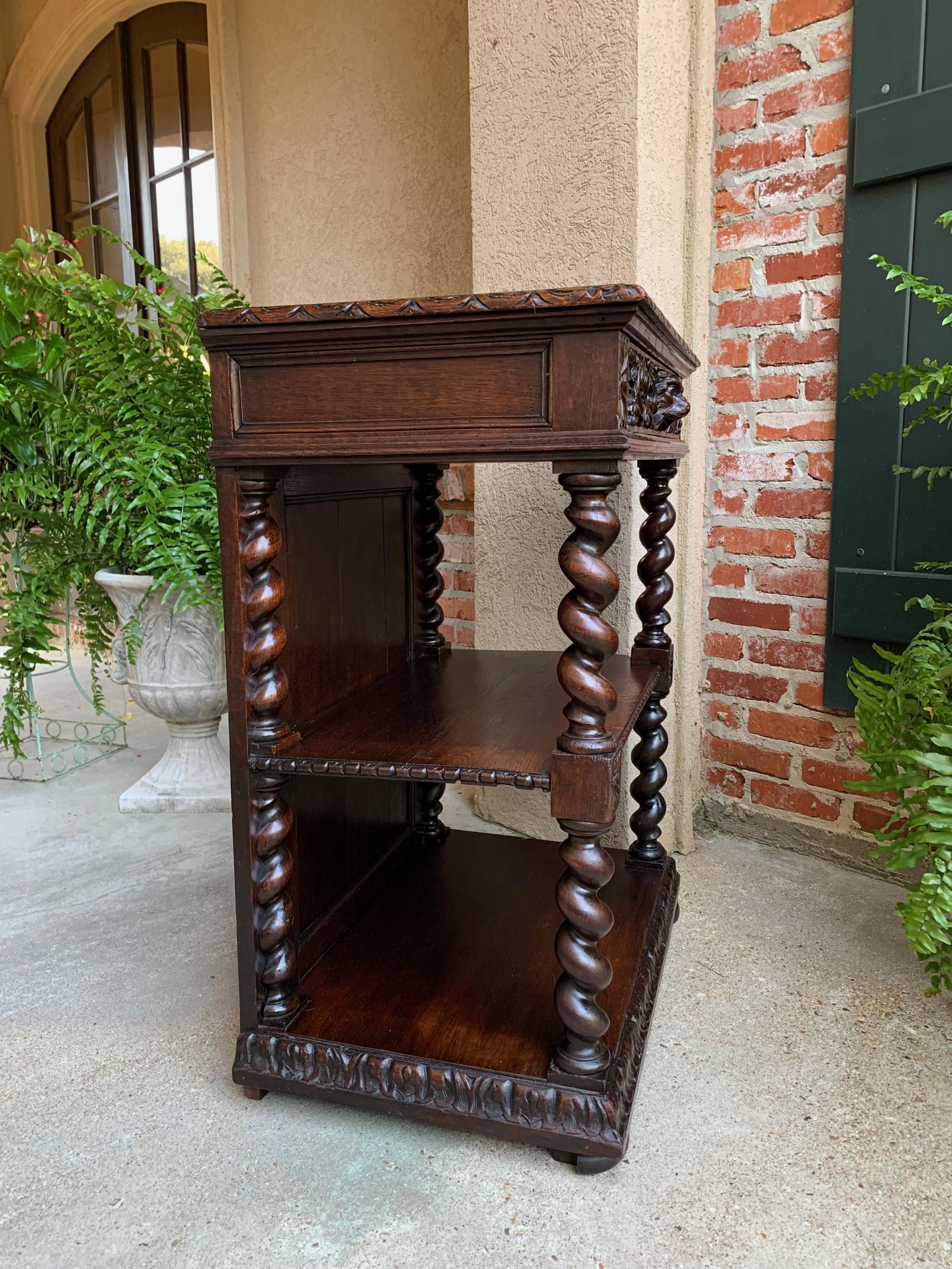 19th century French Petite Bookcase Server Barley Twist Louis XIII Carved Oak  For Sale 2