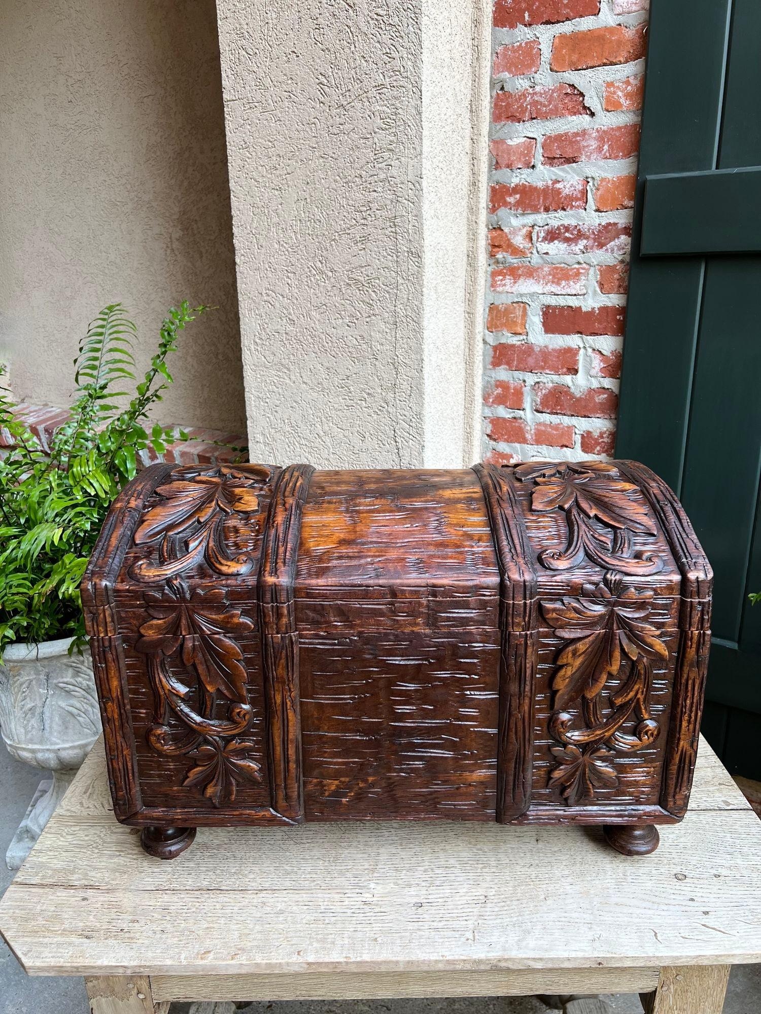 Antique French Carved Oak Petite Trunk Chest Black Forest Faux Bois Planter Box 10
