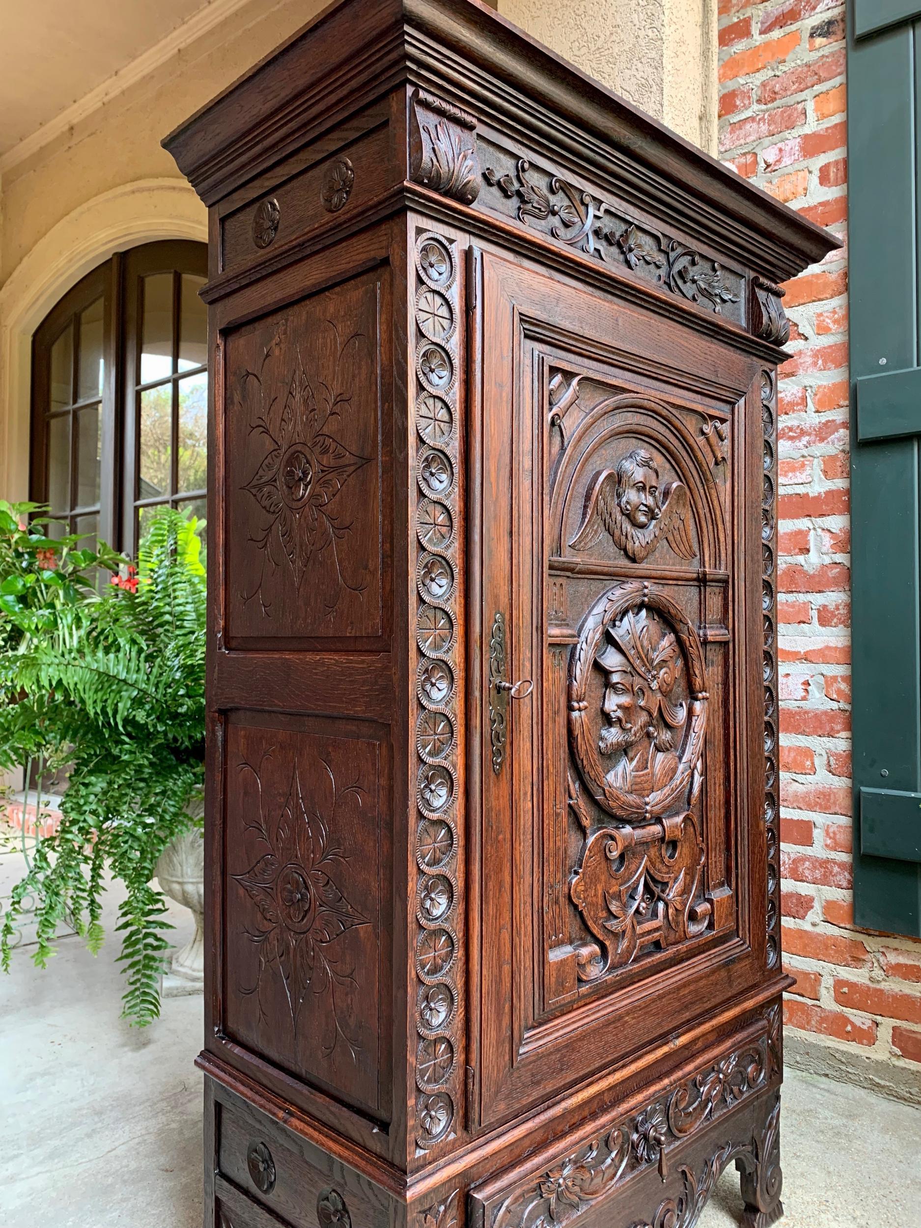 19th century French Carved Oak Storage Cabinet Renaissance Roman Centurion  For Sale 3