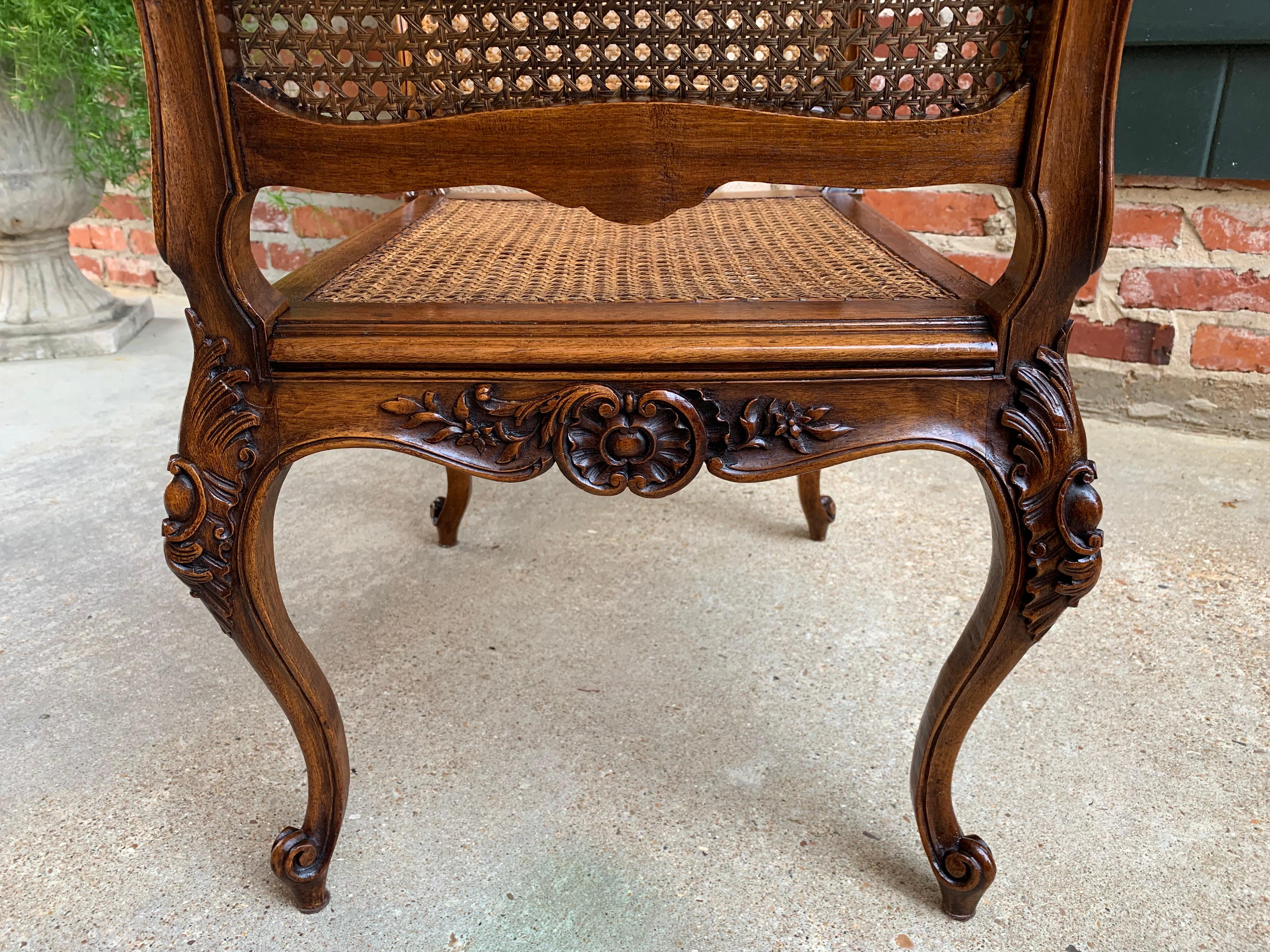 Ancienne chaise de coiffeuse française sculptée en chêne, siège canné Louis XV vers 1890 en vente 3