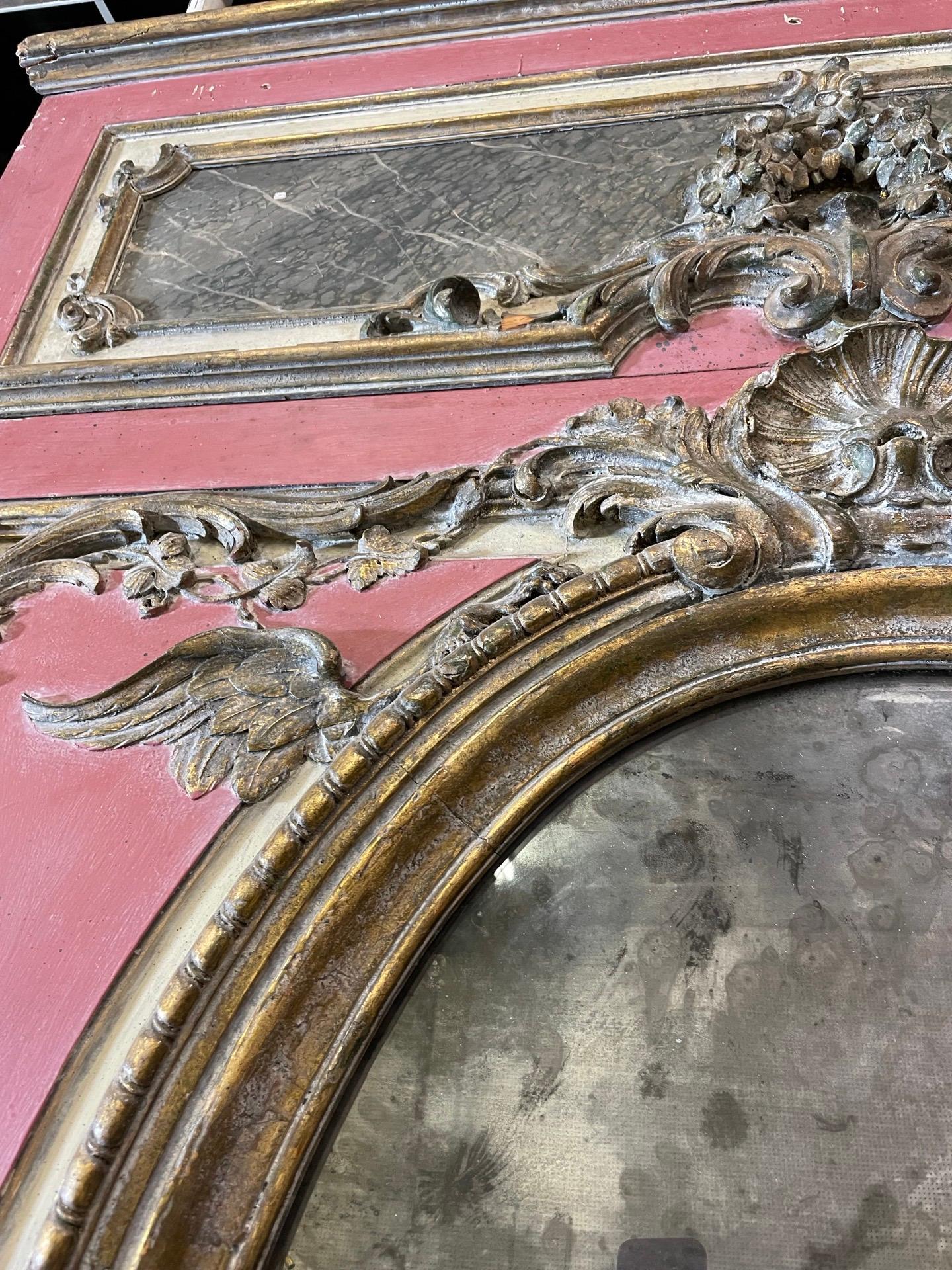 Antique miroir mural surdimensionné sculpté français en vente 4