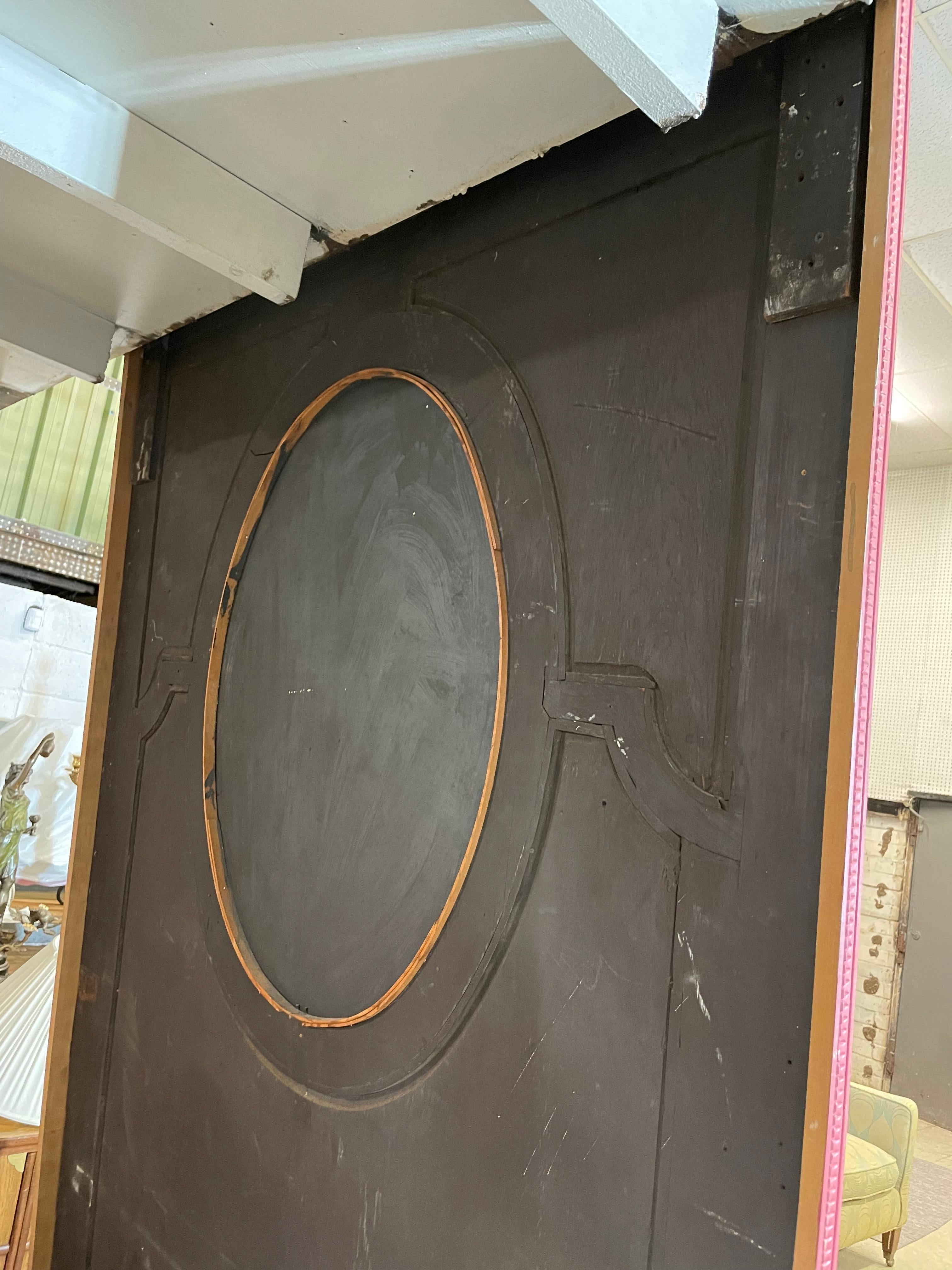 Antique miroir mural surdimensionné sculpté français en vente 2