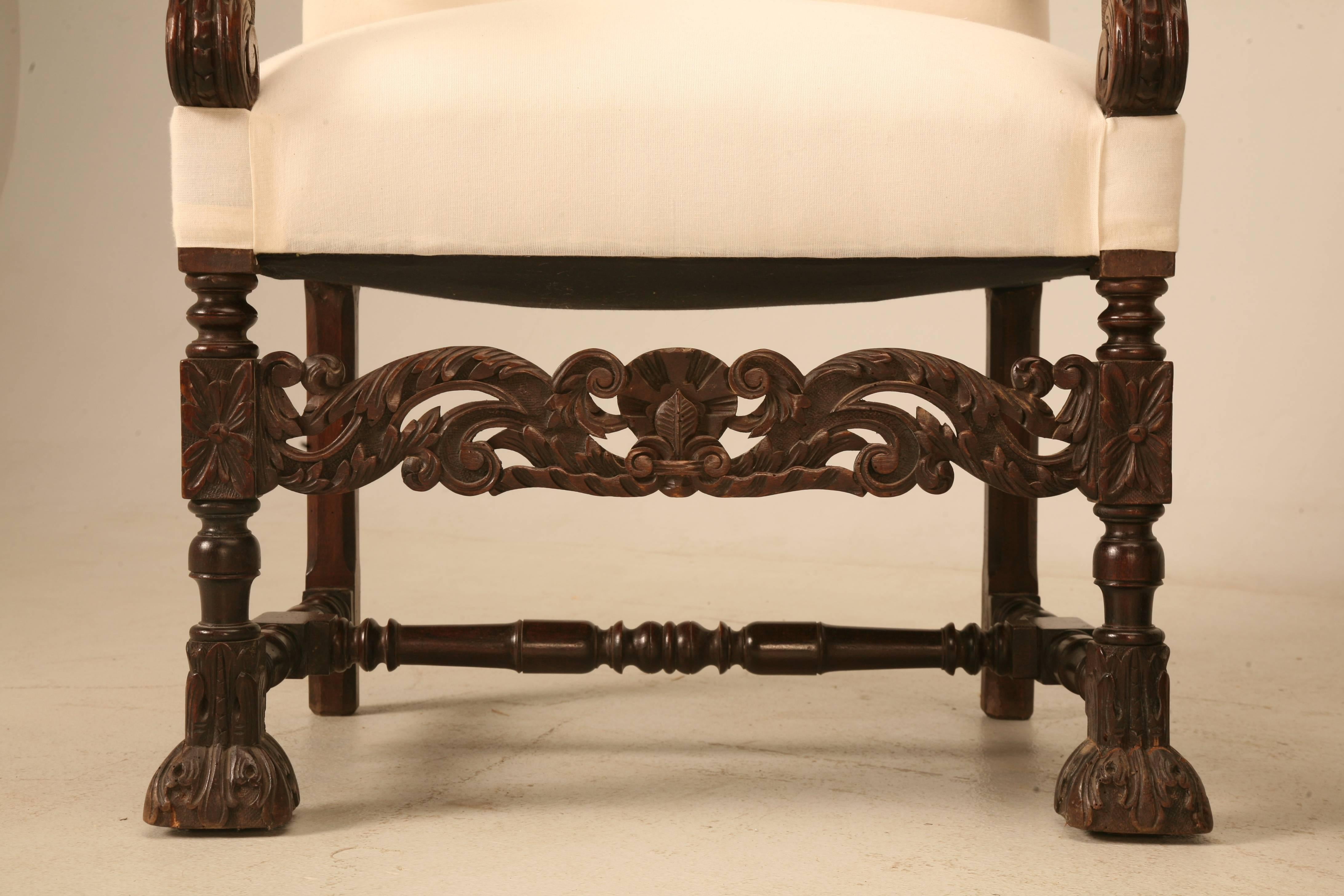 Antique French Carved Pair of French Walnut Throne or Armchairs 1