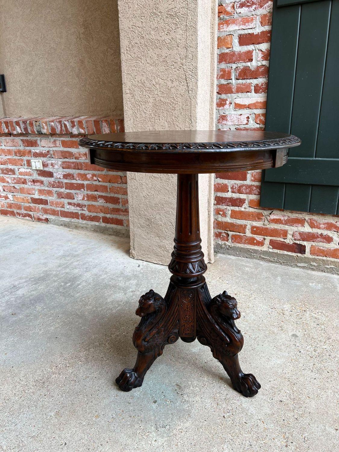 Early 20th Century Antique French Carved Round End Table Neoclassical Walnut Tripod Gueridon For Sale