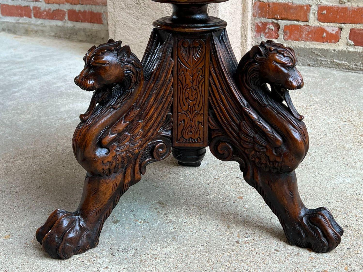 Antique French Carved Round End Table Neoclassical Walnut Tripod Gueridon For Sale 3