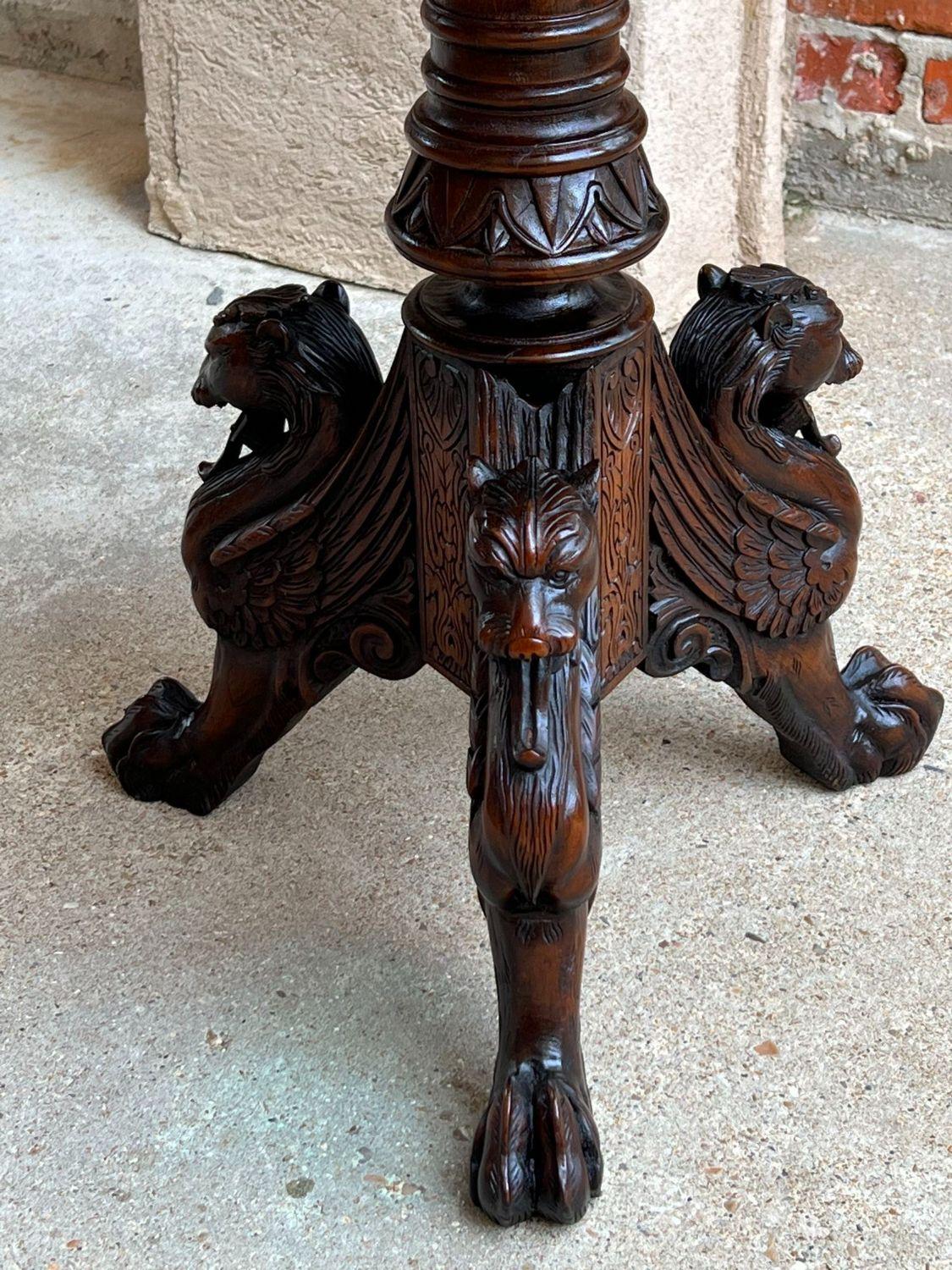Antique French Carved Round End Table Neoclassical Walnut Tripod Gueridon For Sale 4
