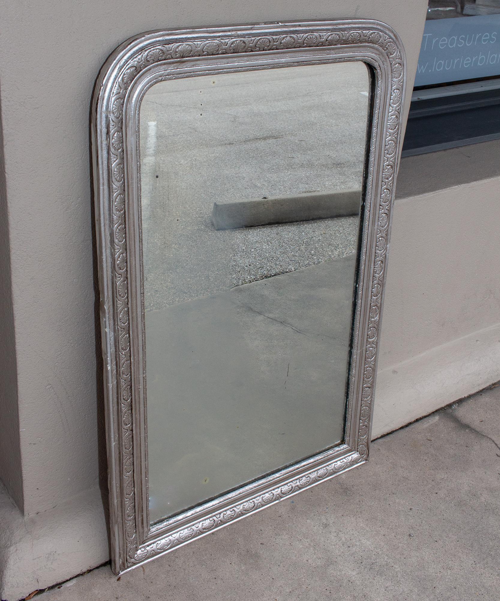 Antique French Carved and Silver Gilt Louis Philippe Mirror In Good Condition In Houston, TX