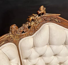 Antique French Sillón De Nogal Tallado Y Parcela Dorada