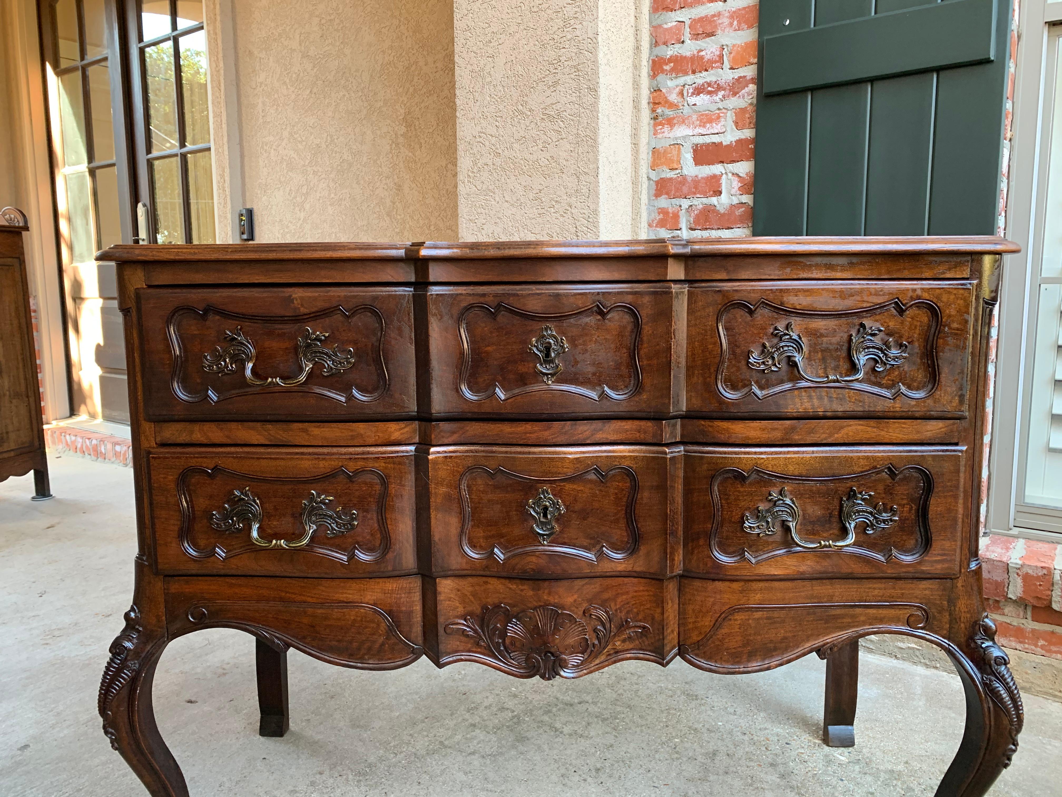 Late 19th Century Antique French Carved Walnut Commode Chest of Drawers Sideboard Louis XV Style