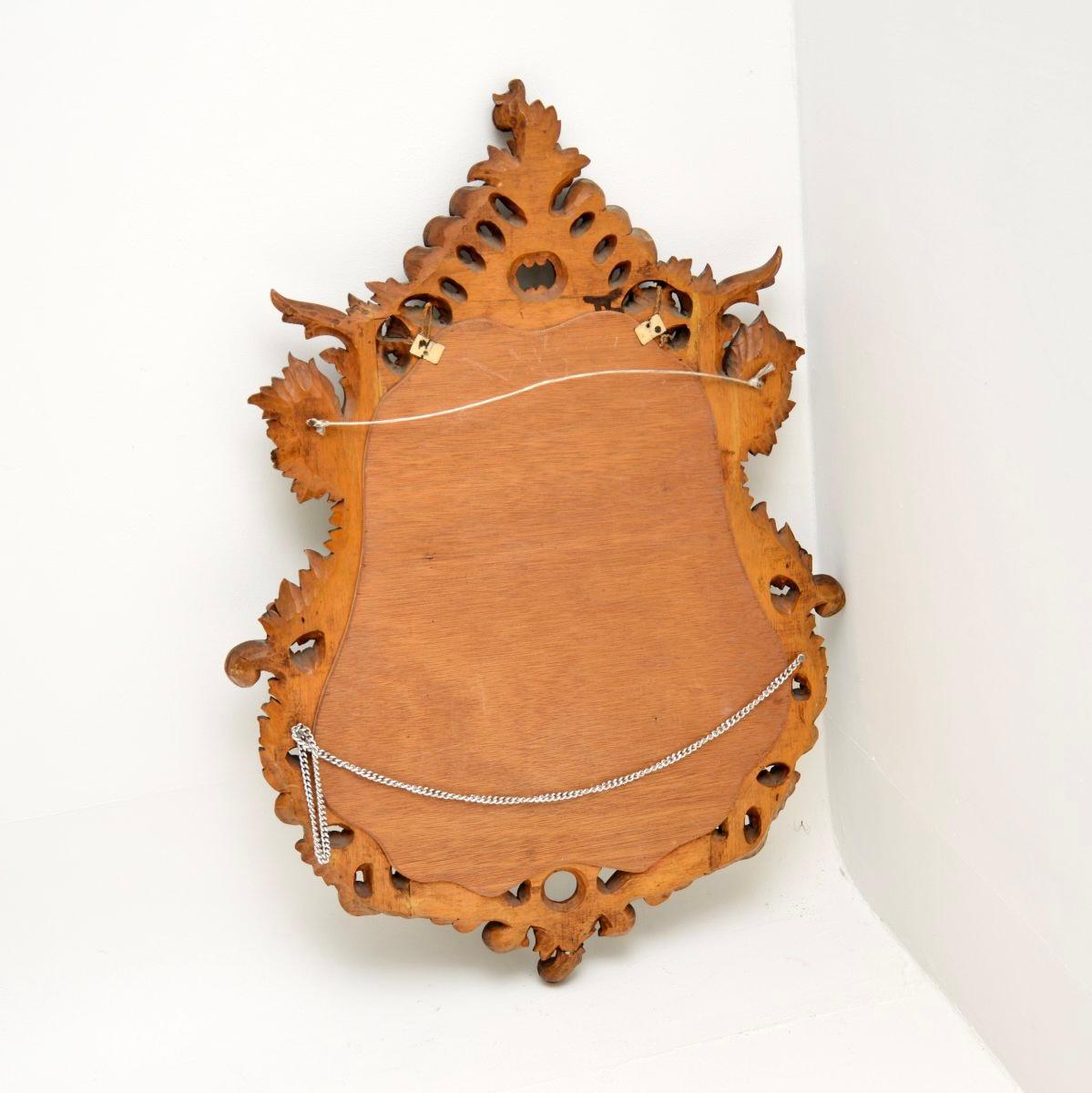 Antique French Specchio in noce intagliato 1