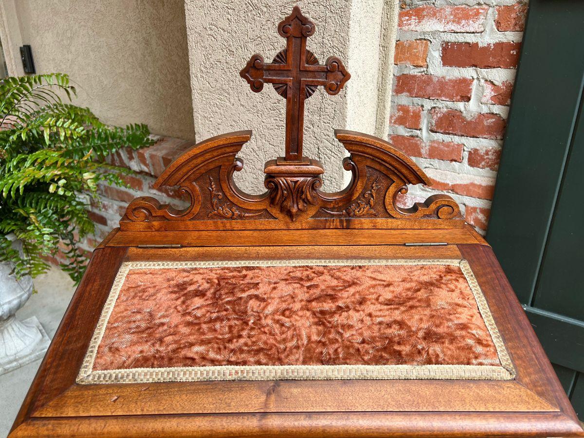Antique French Carved Walnut Prayer Kneeler Prie Dieu Chapel Gothic Cabinet 10